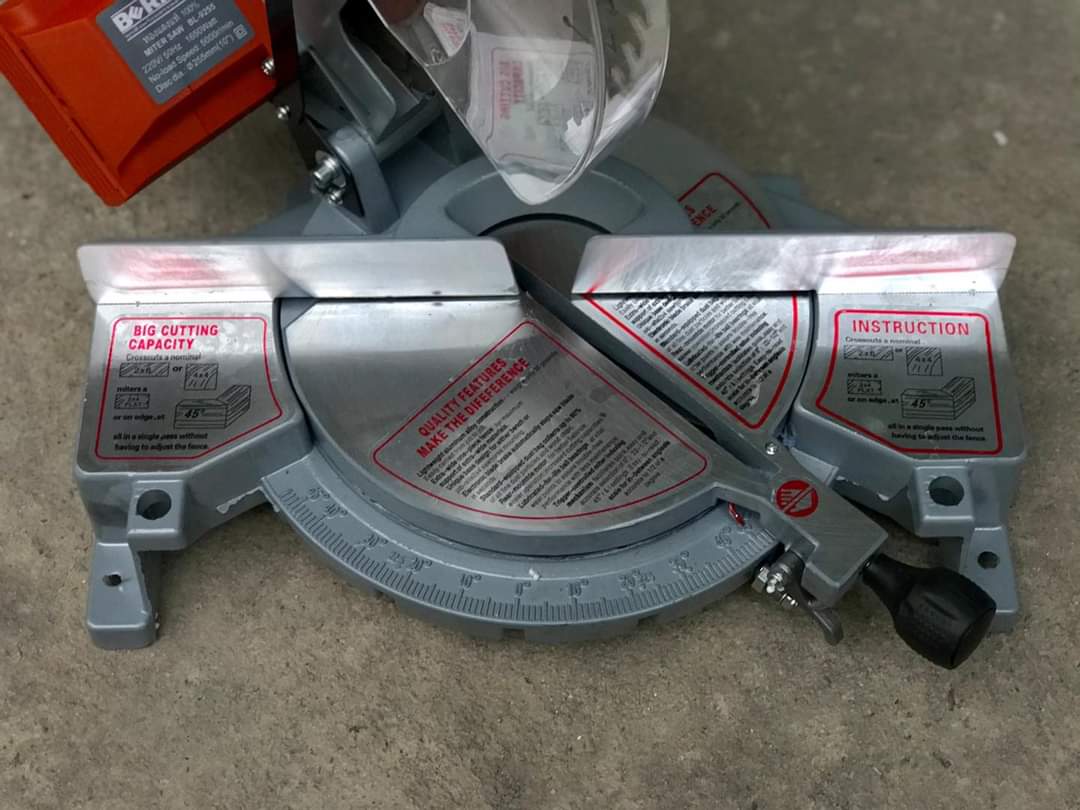 แท่นตัดองศา BERALA รุ่น BL-9255 ขนาด 10 นิ้ว