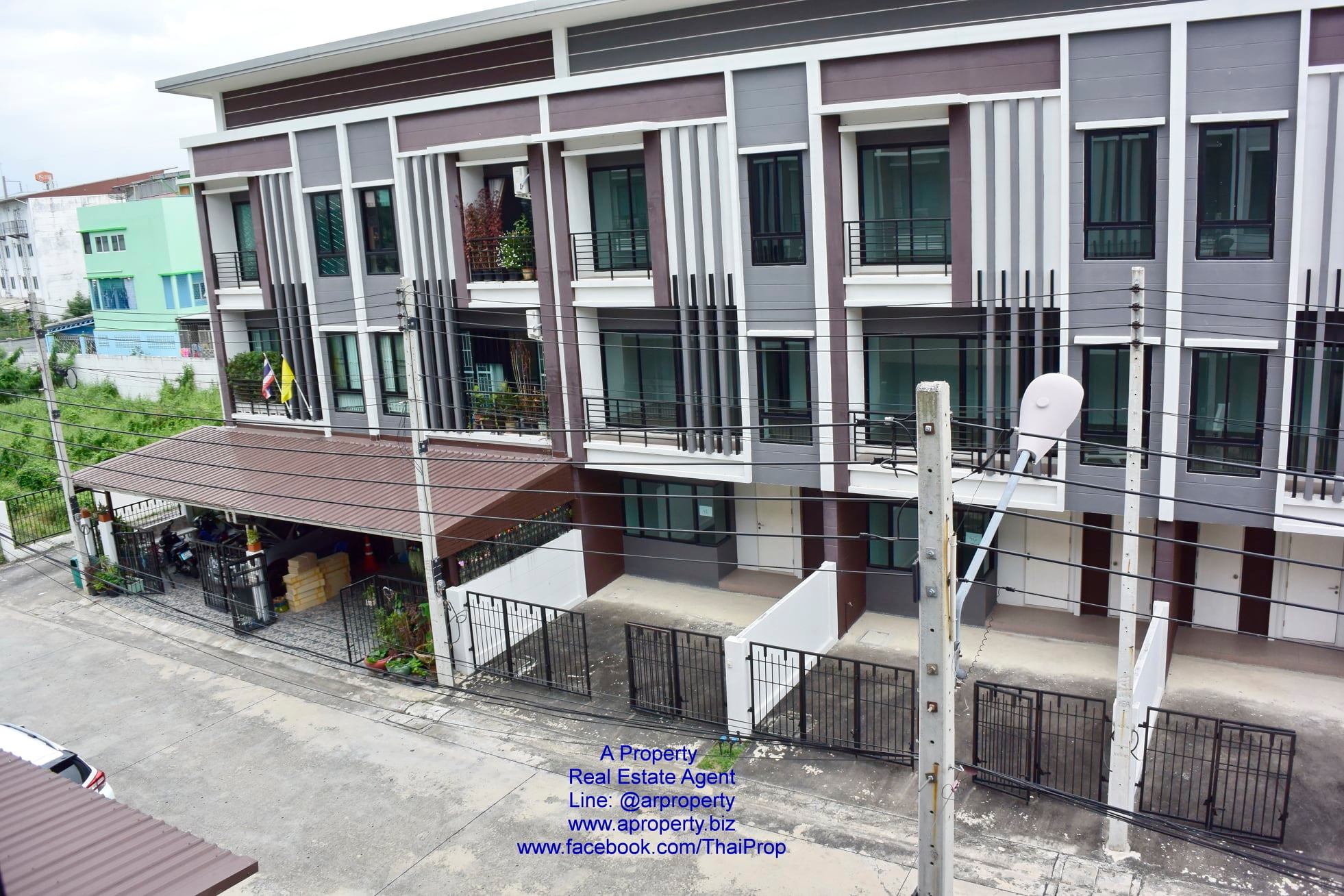ขายทาว์โฮม 3 ชั้น กลางเมืองปทุม