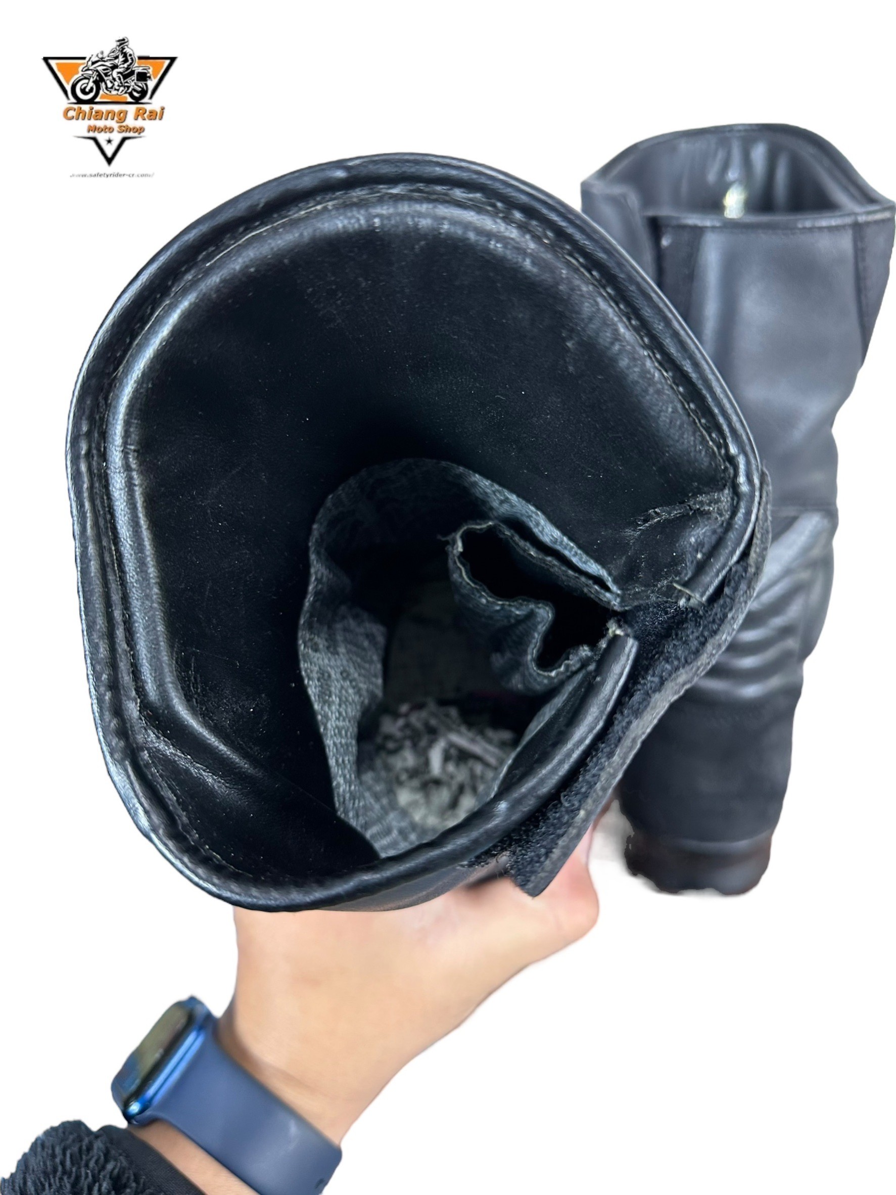 รองเท้าขี่มอเตอร์ไซด์( มือสอง) RCBS-430 Size ขนาดจากป้าย 41:EUR / 7:UK / 25.4:Cm.(IXS)