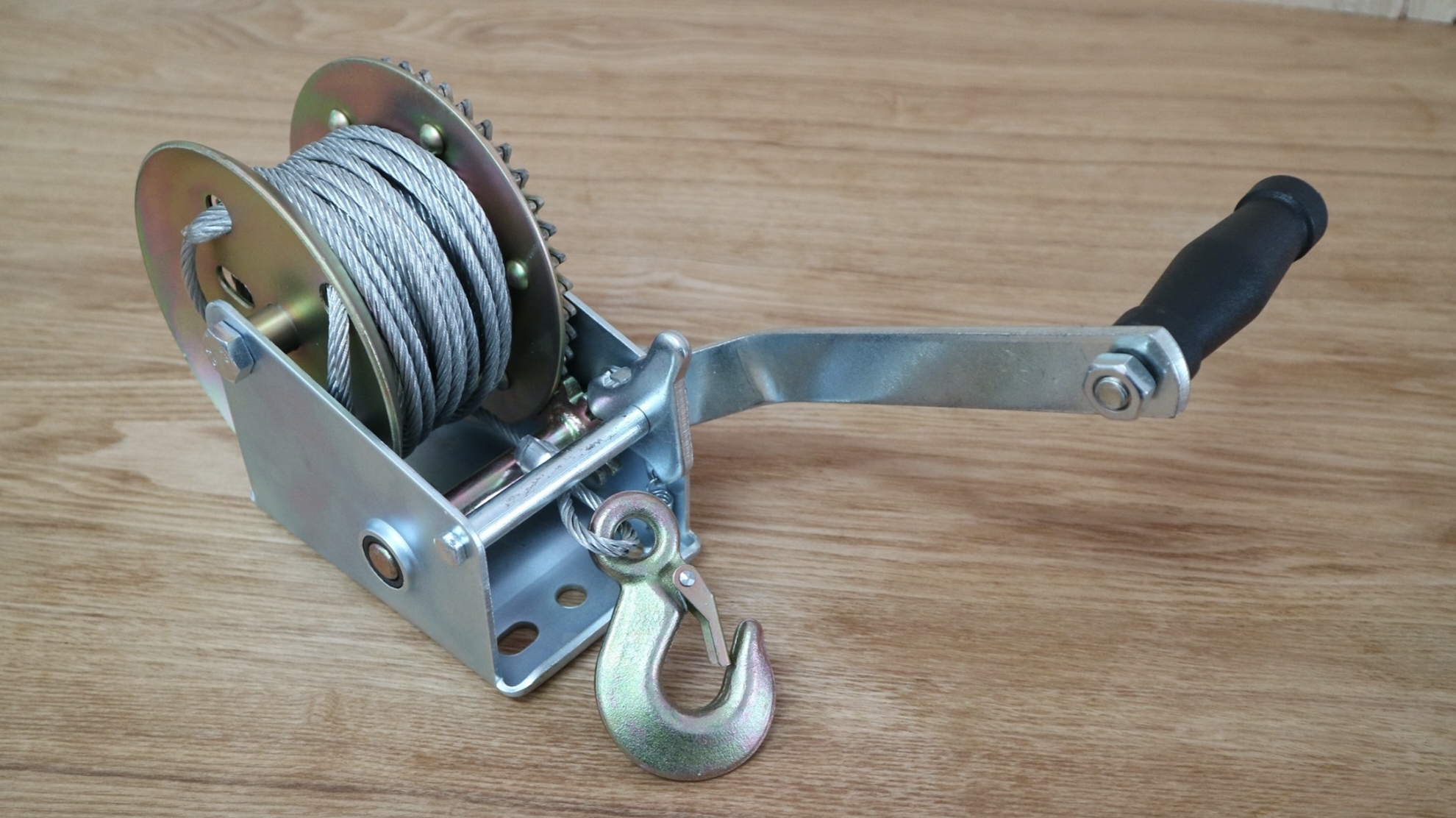 รอกสลิง มือหมุน BERALA 1200 ปอนด์ (ขนาด 545.5 กิโลกรัม) สลิงยาว 10 เมตร หนา 4.5 มิล