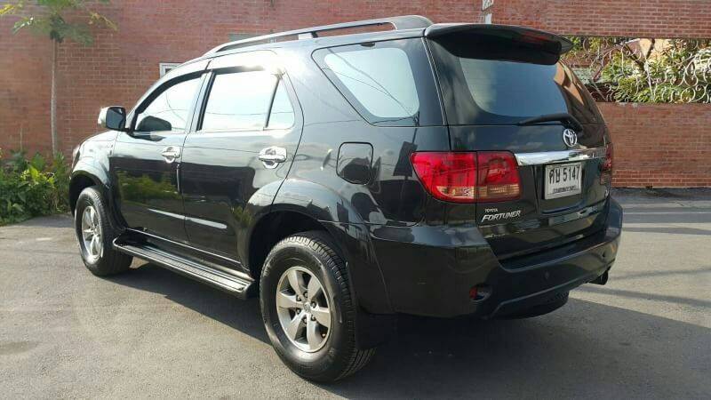TOYOTA FORTUNER ปี 2005 สีดำ