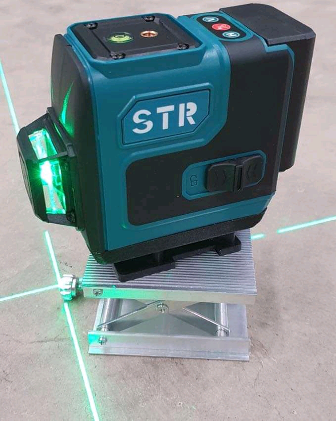 เครื่องวัดระดับเลเซอร์ STR 12 เส้น 3 แกน แสงสีเขียว พร้อมขาตั้ง