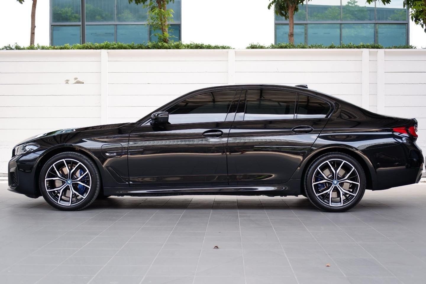 BMW 530e M Sport Pre LCi(G30) ปี 2023 จด 2024