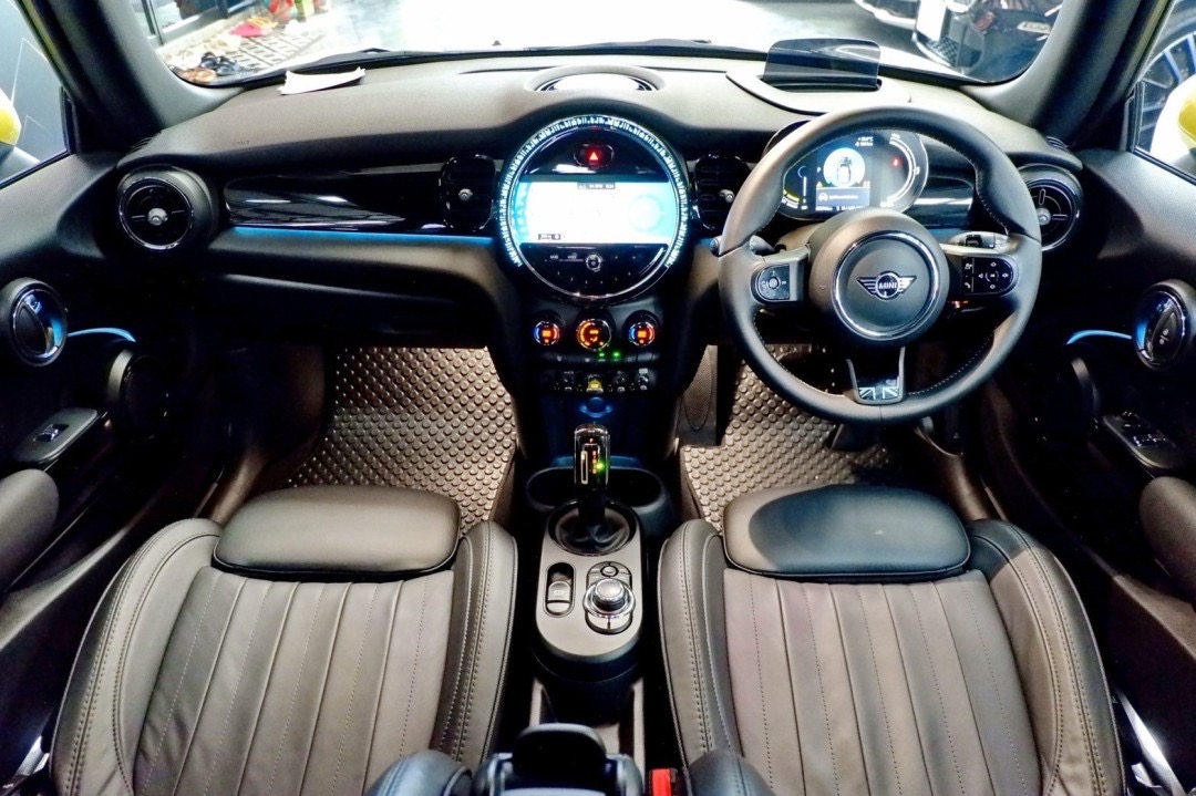 MINI Cooper SE LCI ปี 2021