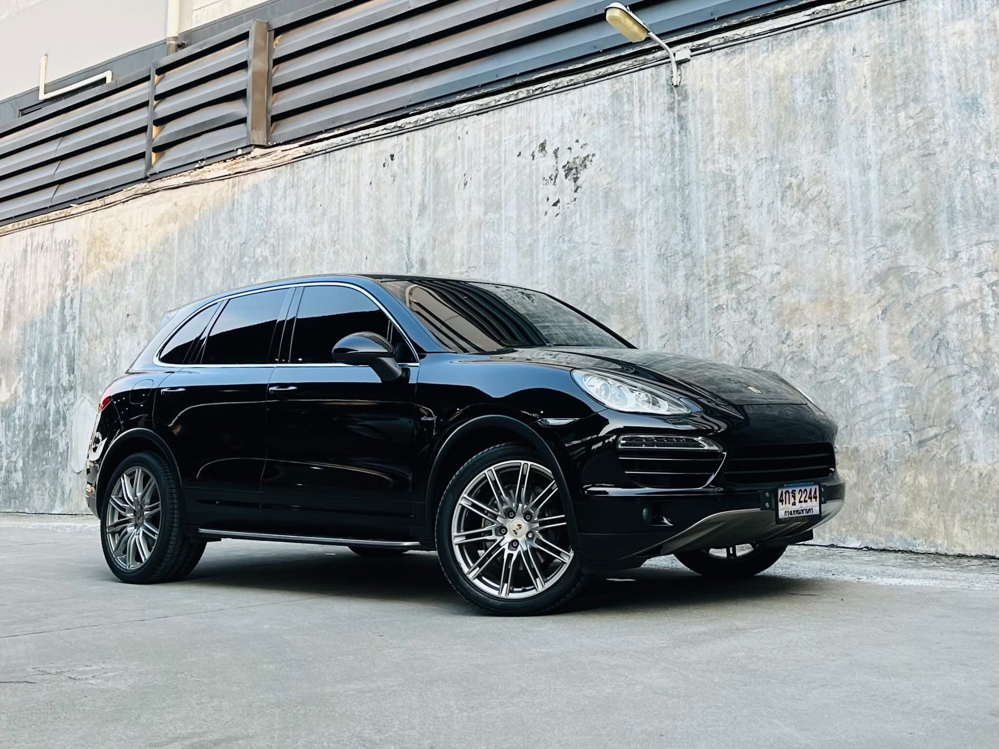 PORSCHE CAYENNE DIESEL 3.0 V6 ปี 2012