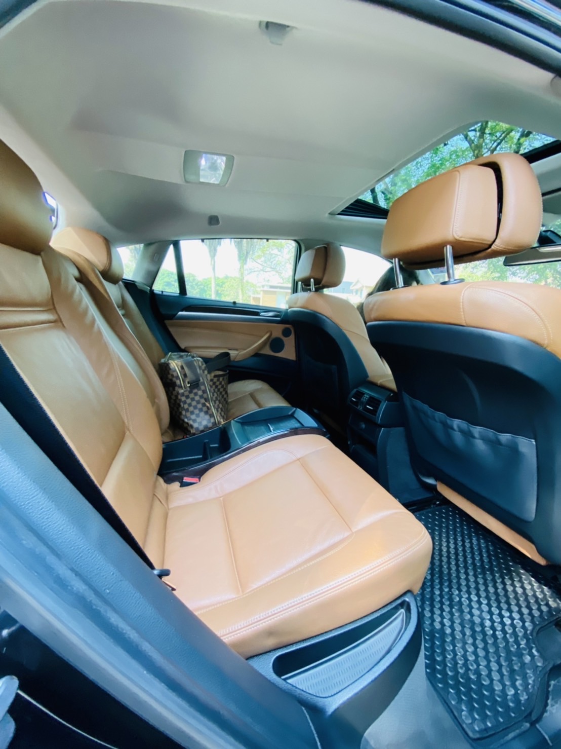 BMW X6 xDrive30d ปี 2011
