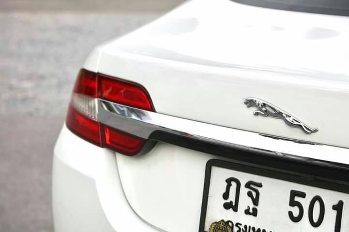 Jaguar XF ปี 2012