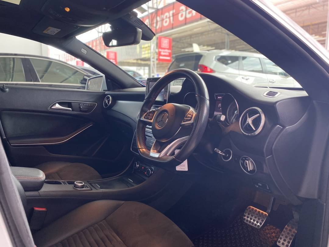 Mercedes-Benz CLA 250 AMG Sport ปี 2015