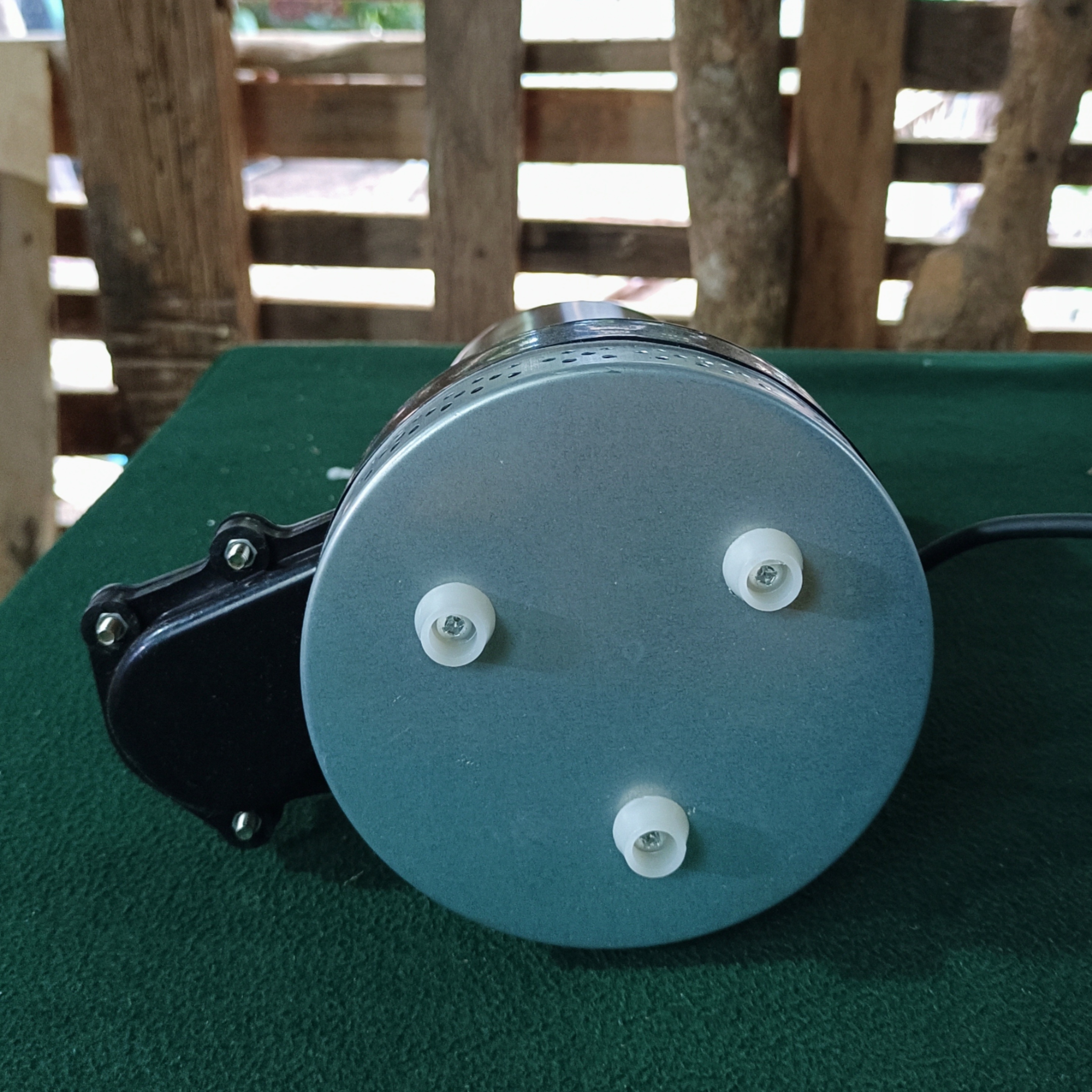 ไดโว่แสตนเลส Onsen มีให้เลือก 12V และ 24V ท่อ 3 ขนาด แบบทองเหลือง สายยาว 10 เมตร แถมตัวคีบแบต 1 คู่