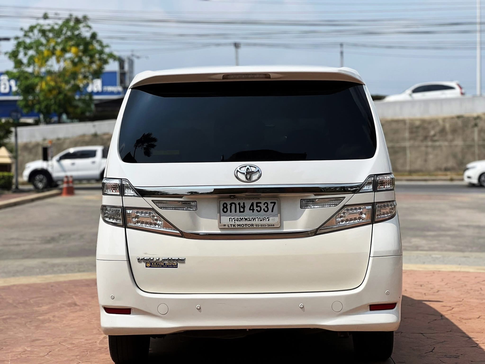 TOYOTA VELLFIRE 2.4 V ปี 2013