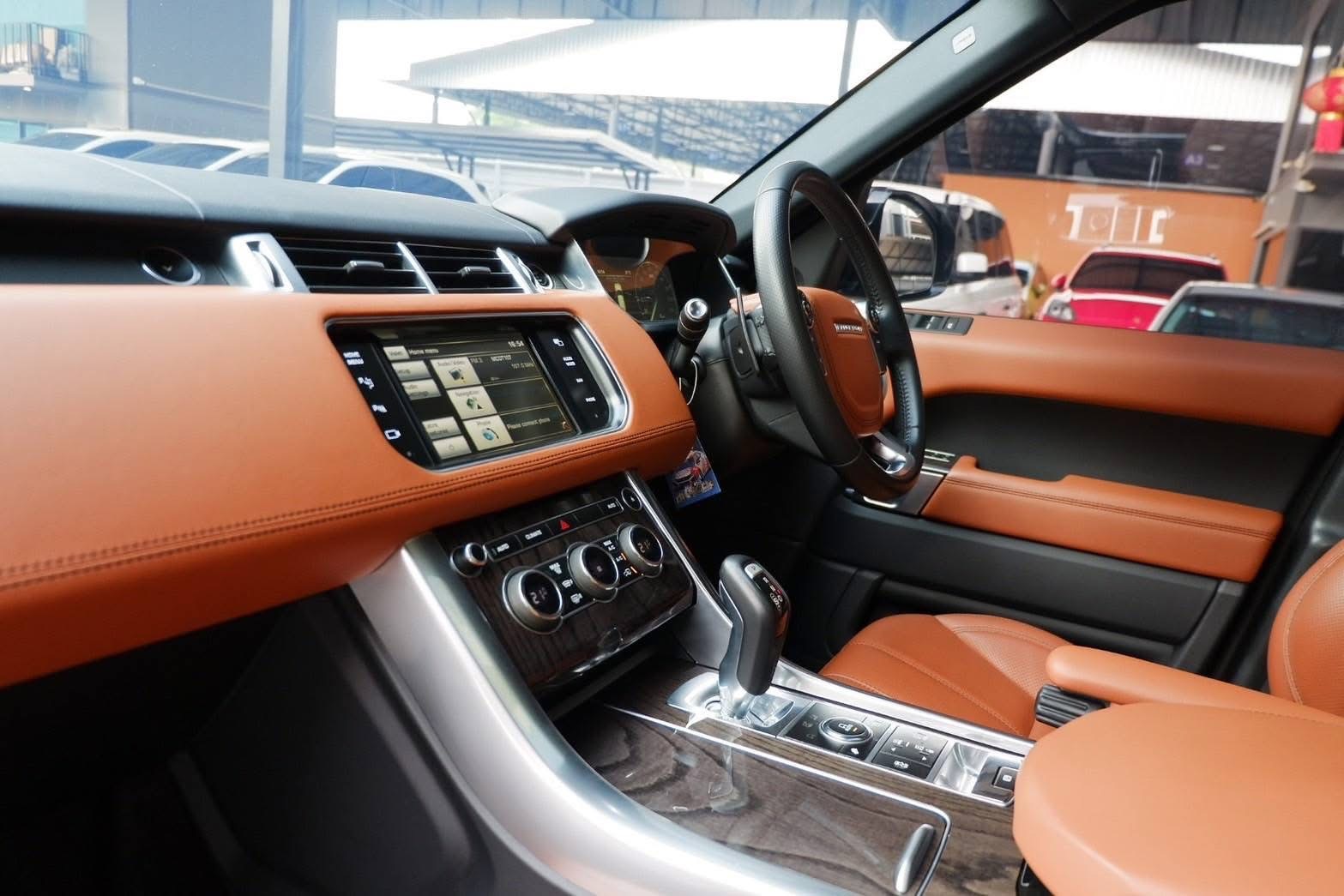 RANGEROVER SPORT 3.0 SDV6 HSE ปี 2014