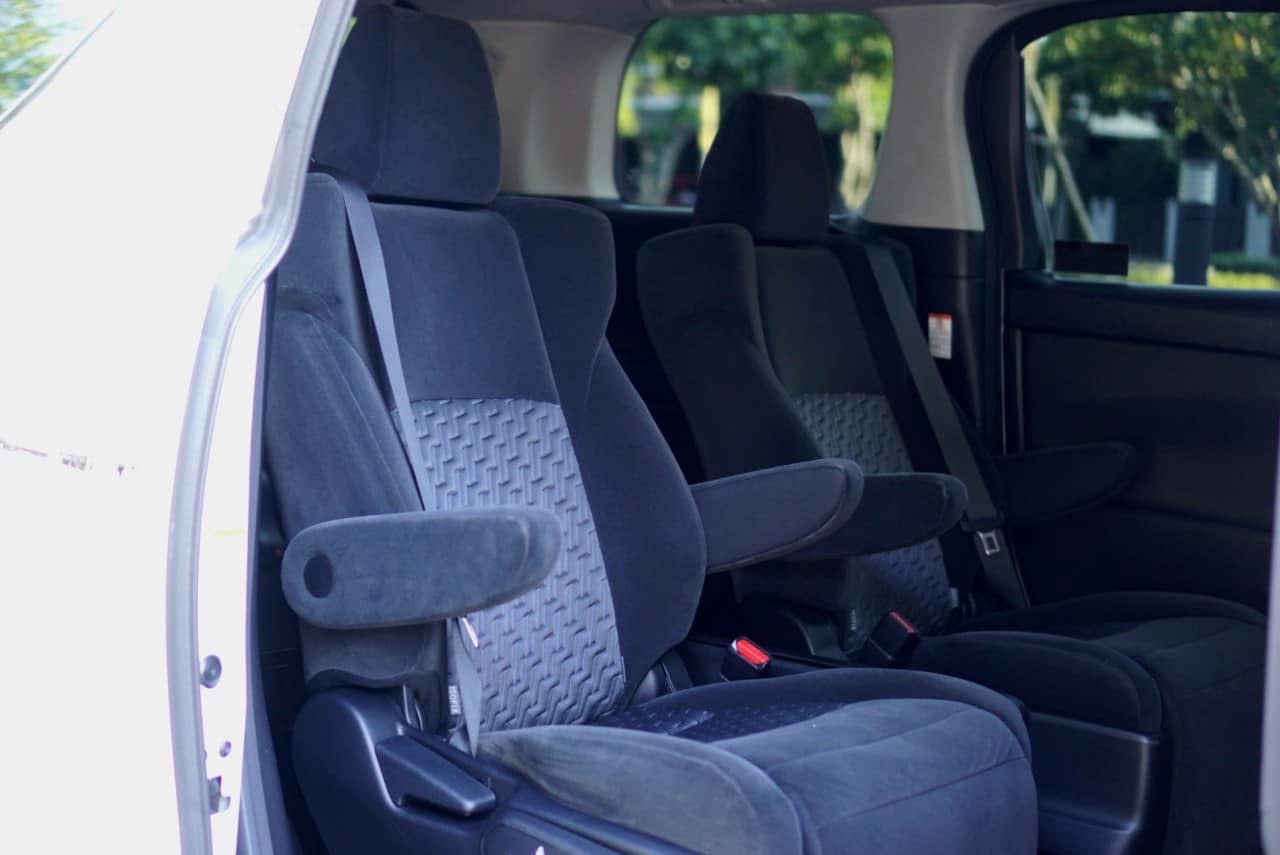 Toyota Alphard S ปี 2015