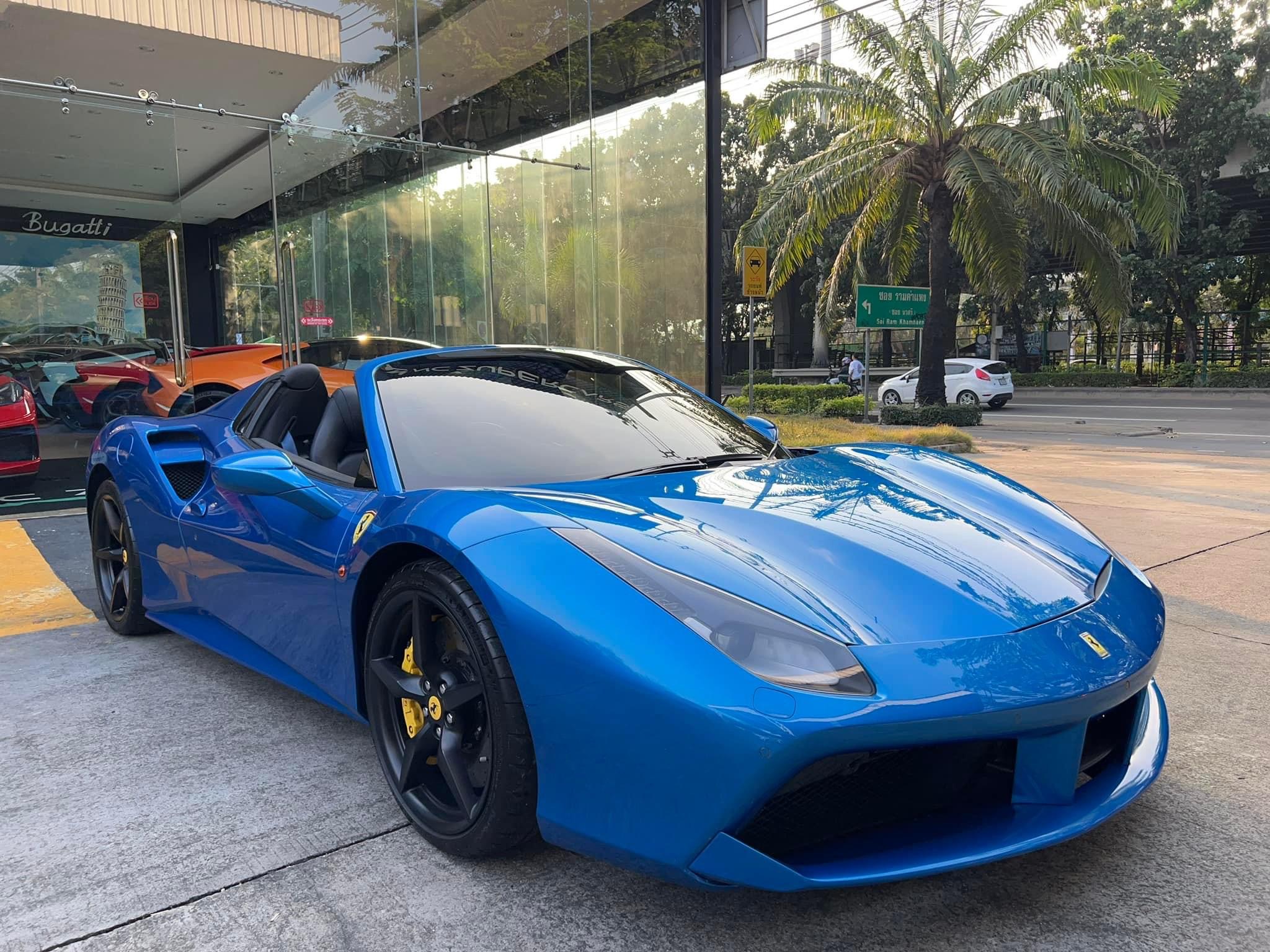 Ferrari 488 Spyder ปี 2017 (ขายดาวน์)