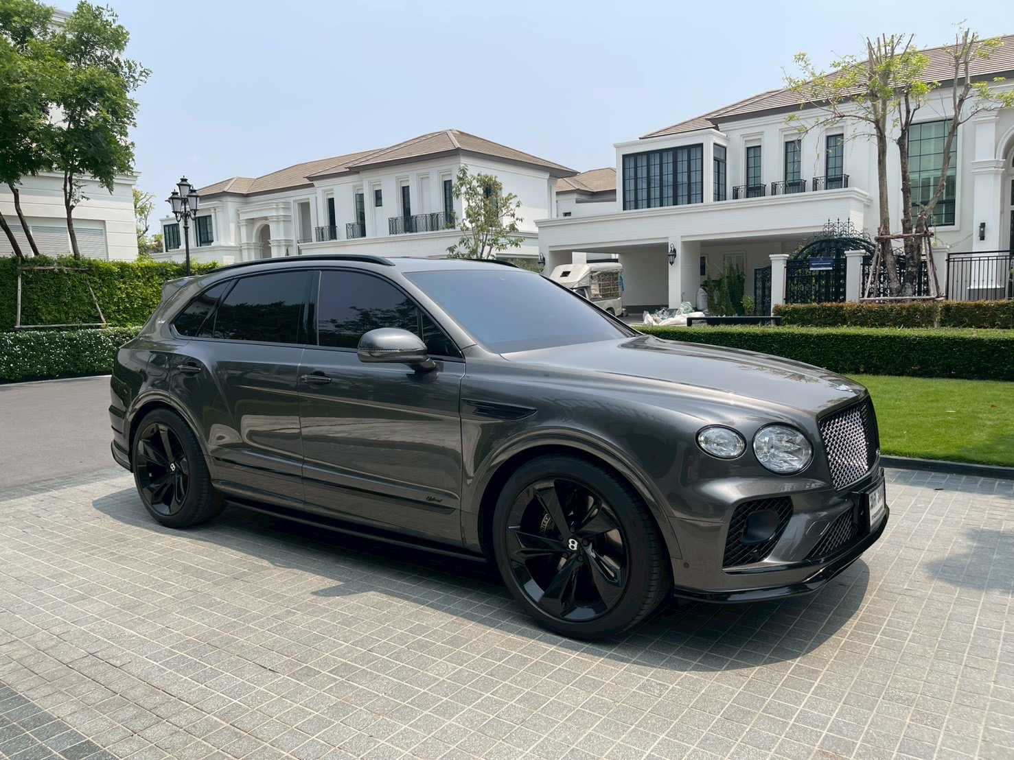Bentley Bentayga Hybrid first edition ปี 2022