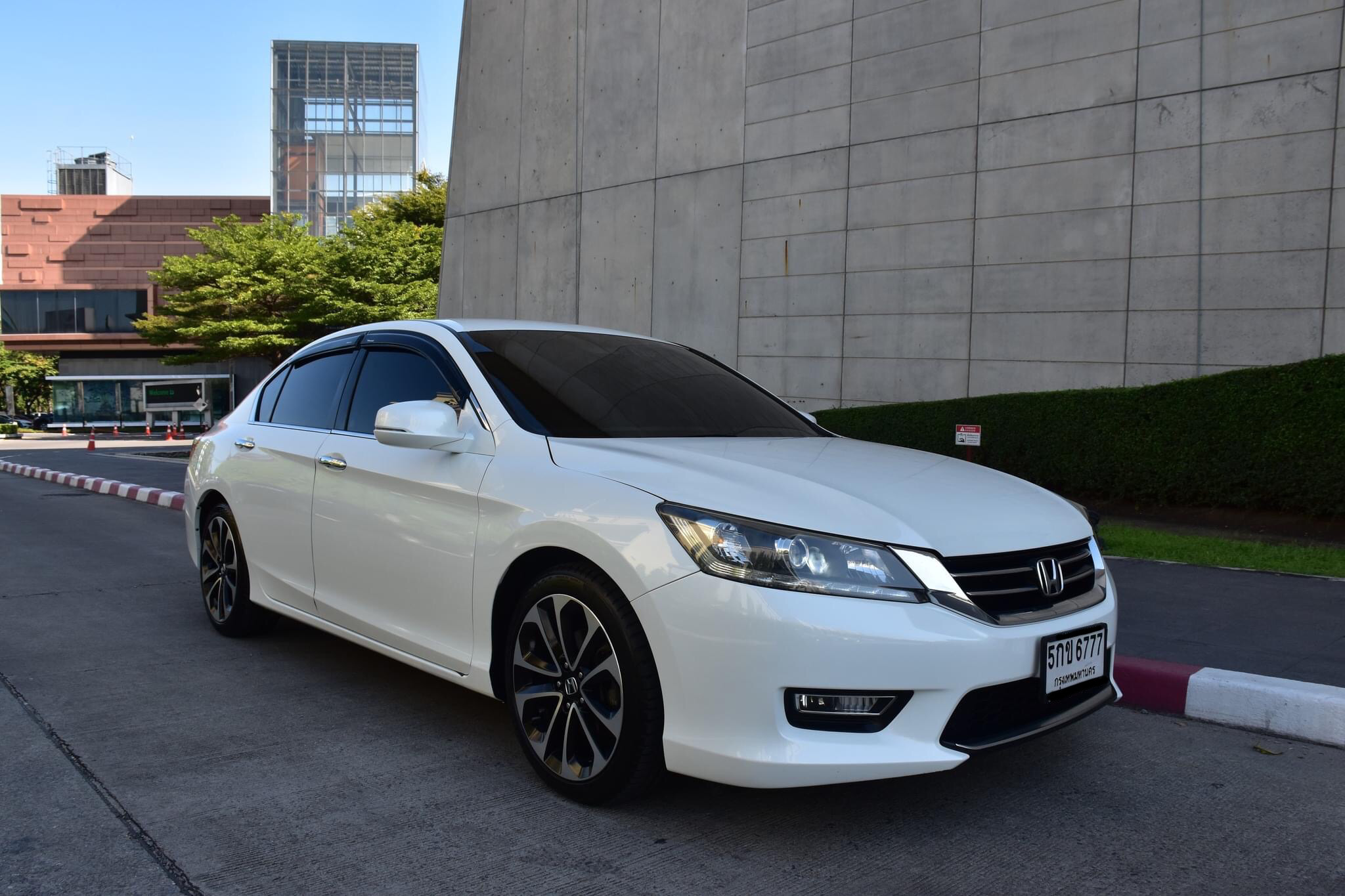 HONDA Accord G9 2.0EL NAVI ปี2013