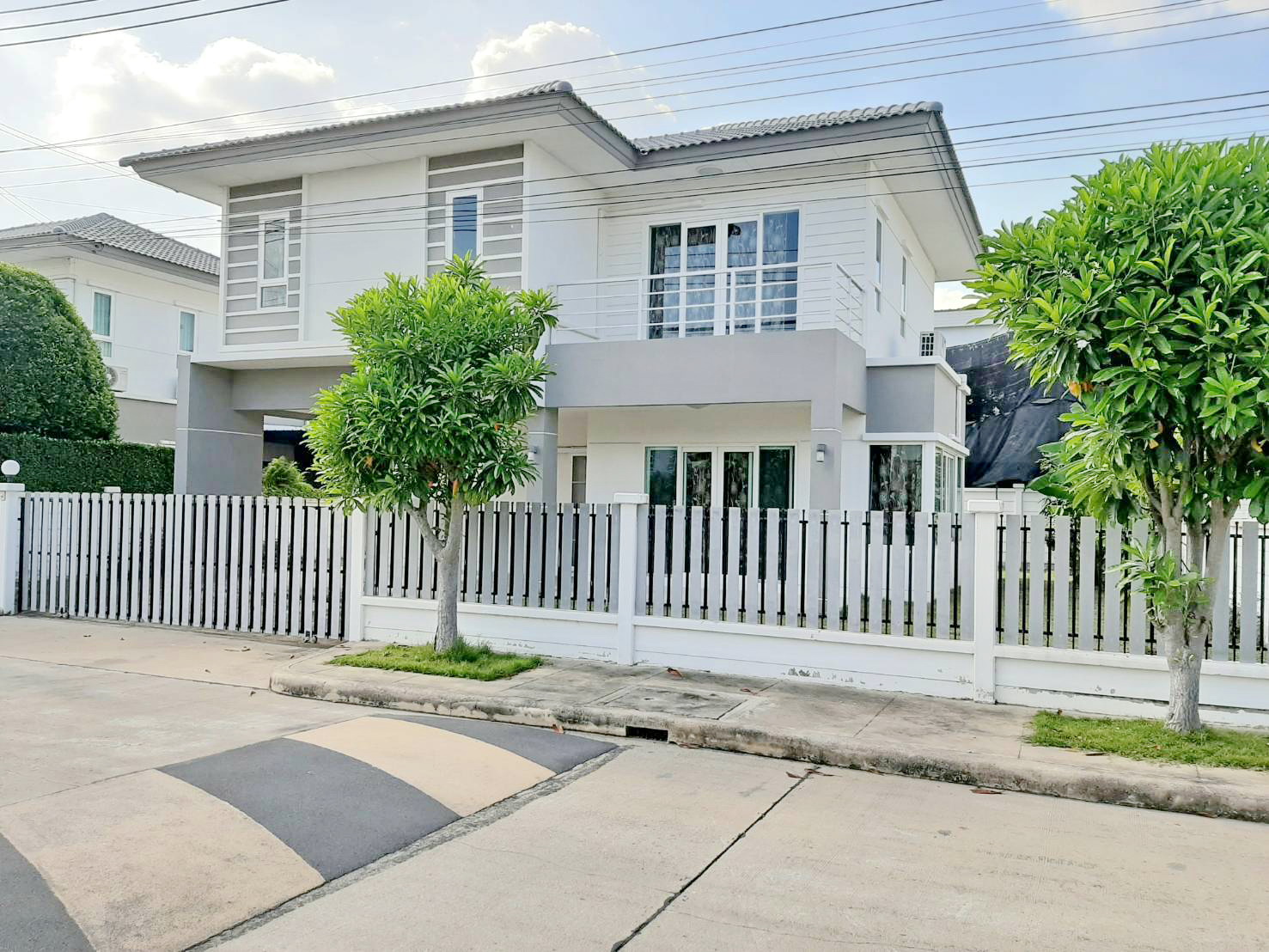 ให้เช่า บ้านเดี่ยว คุณาภัทร7 ( บางบัวทอง )