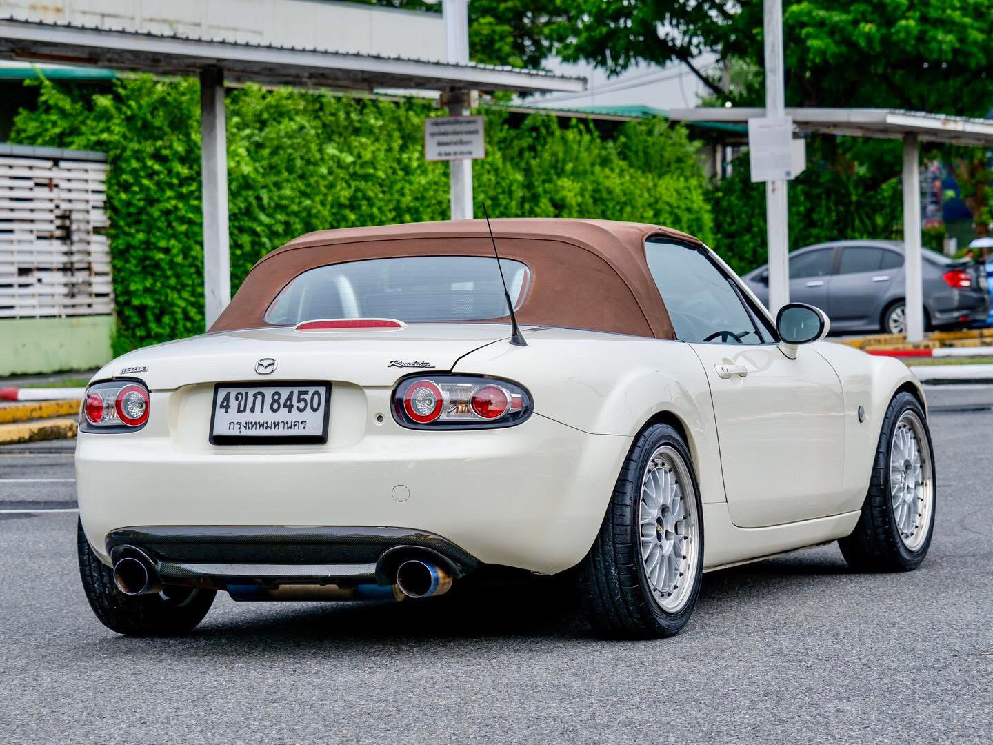 Mazda MX5 NC 2.0 สีขาวแท้ JDM spec Roadster เปิดประทุนหลังคาผ้าใบ ปี 2011