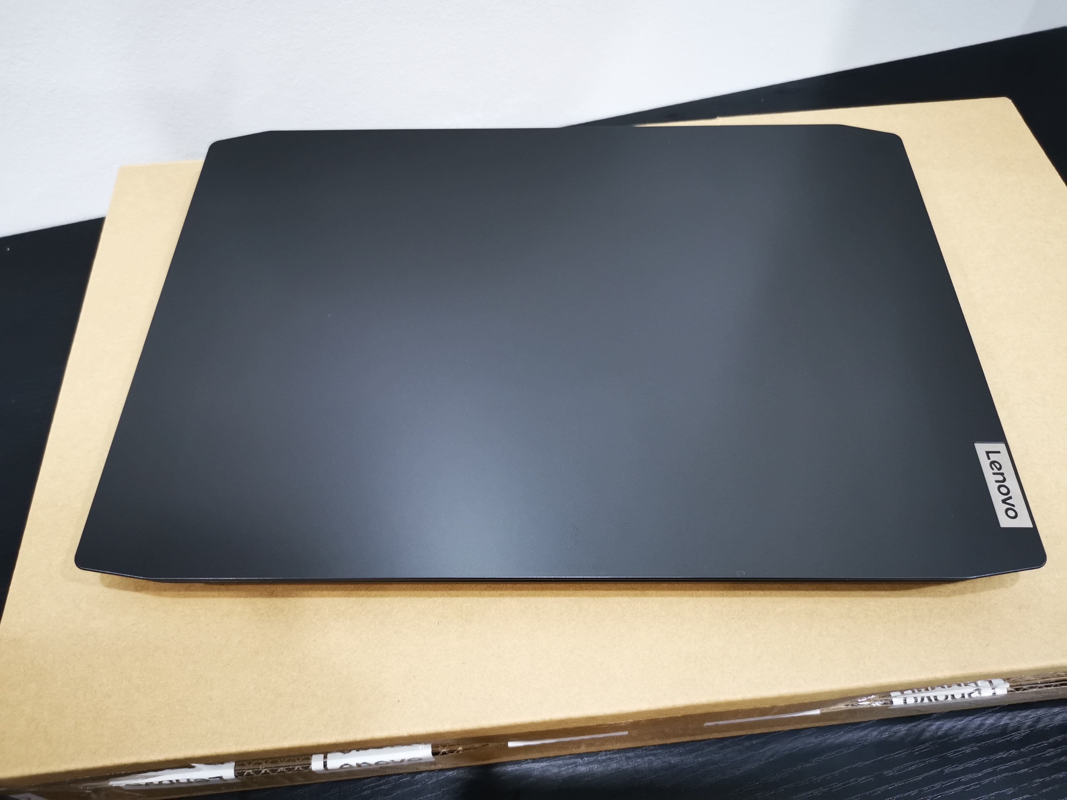 Lenovo IdeaPad Gaming 3-82EY006UTA
