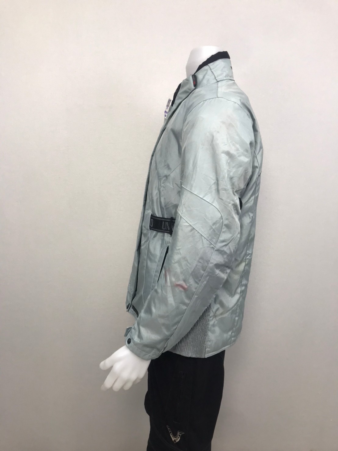 เสื้อขี่มอเตอร์ไซด์( มือสอง) RCT 985 อก 48-50" ยาว 27" ยี่ห้อ **UM**