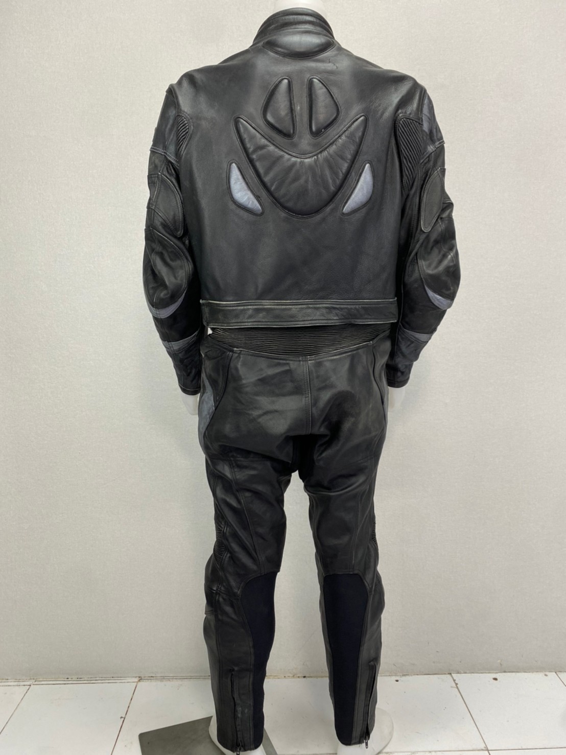 ประเภททรงชุด : Racing suit RCSS 020 (ชุดเลื้อ+กางเกง) : ยี้ห้อ....DYNAMIC