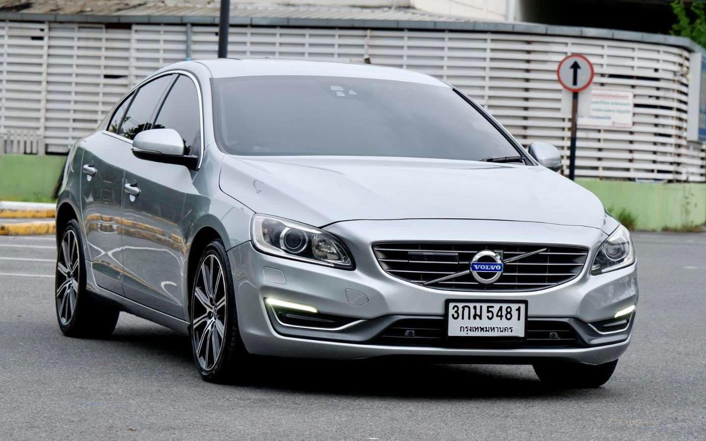 Volvo S60 T5 220PS Tune Polestar จากโรงงาน Fulloption ปี 2014