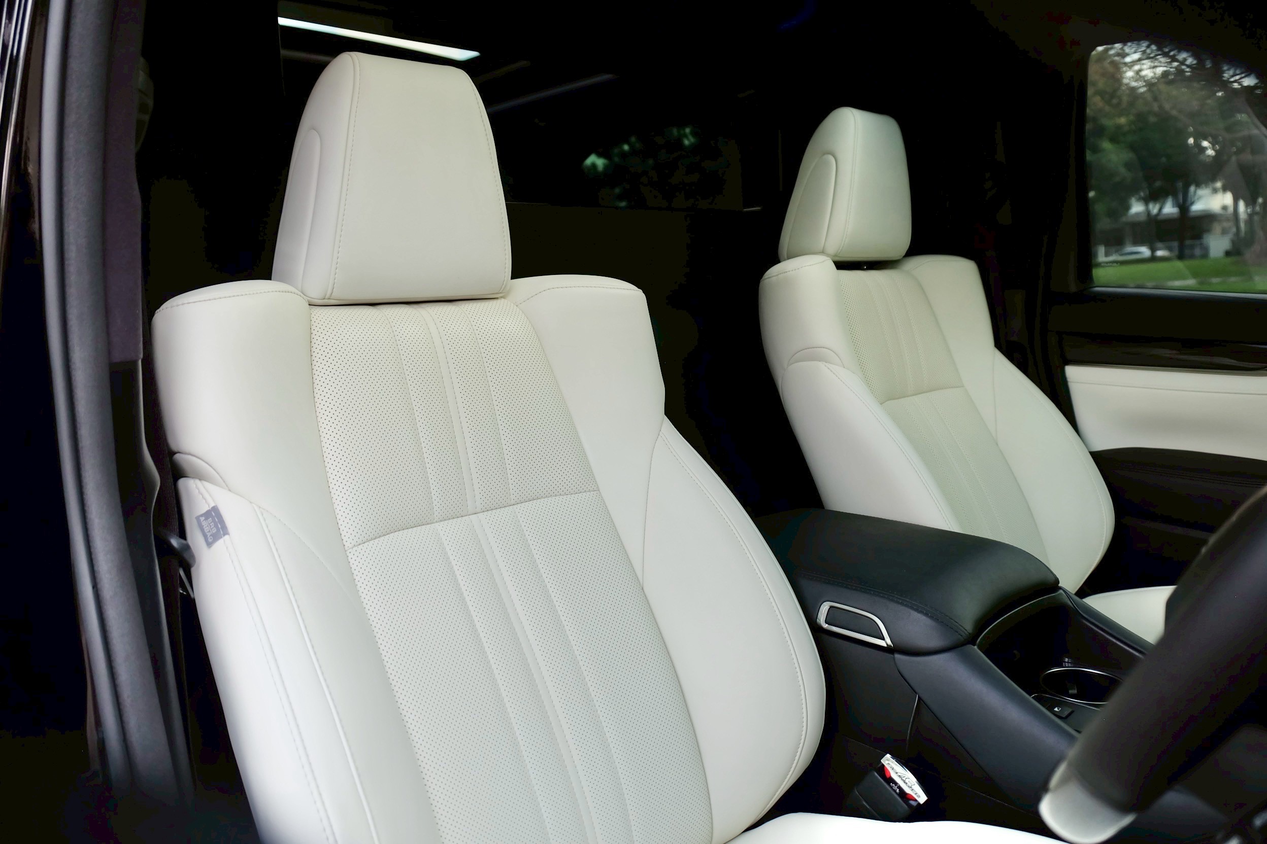 Lexus LM300h Exclusive 4-Seater ปี 2023