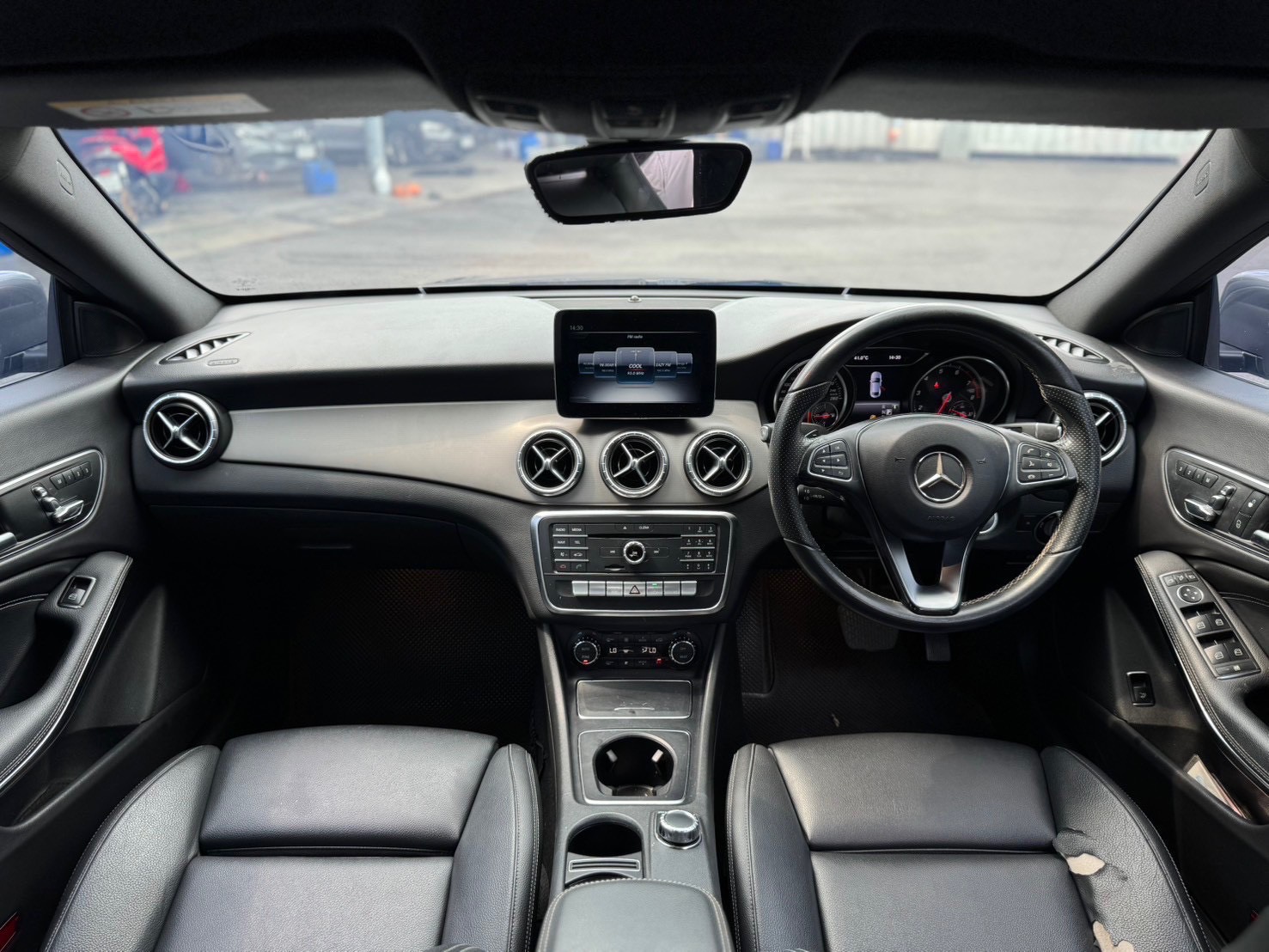 Mercedes Benz CLA200 ปี 2017ข