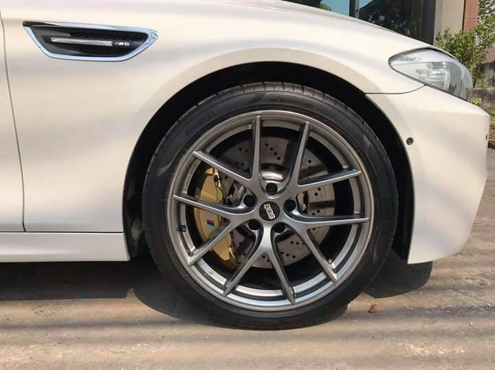 BMW M5 F10 ปี 2013