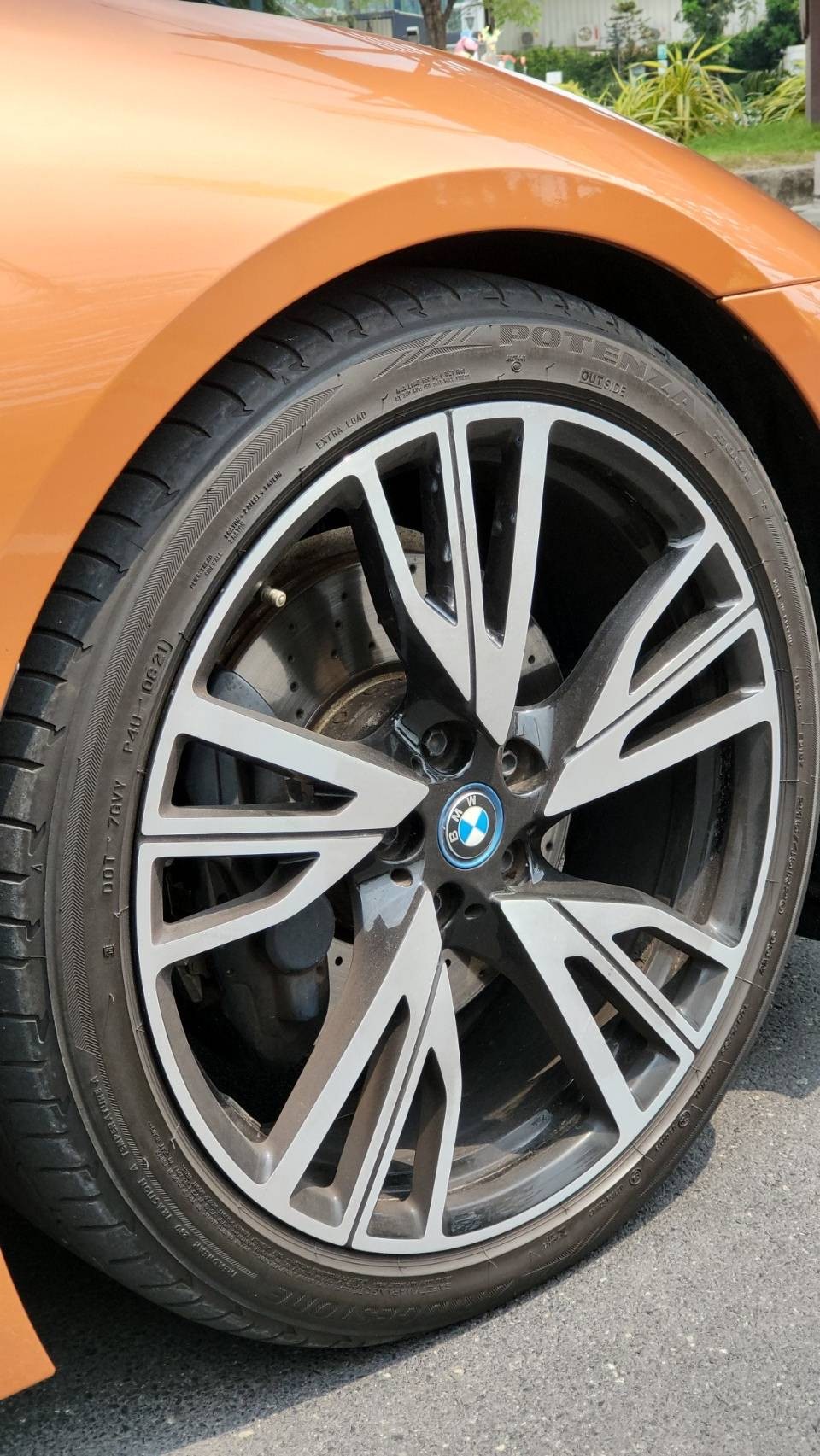 BMW i8 Roadster ปี 2018