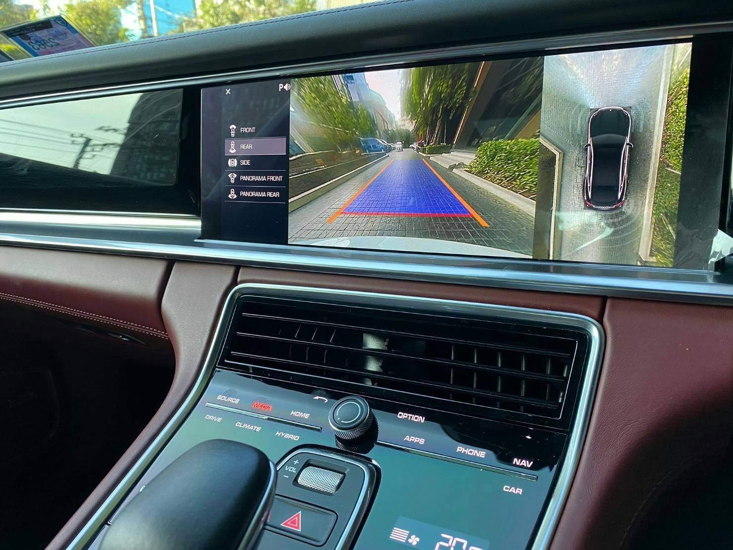 Porsche Panamera E 4hybrid ปี 2019