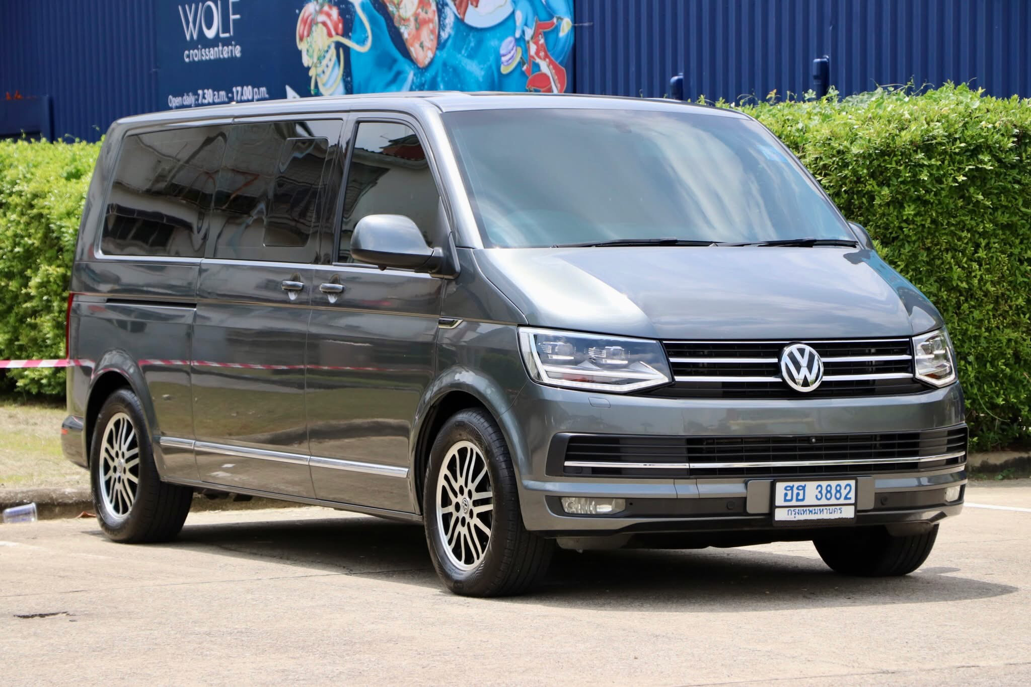 VOLKSWAGEN CARAVELLE COMFORTLINE 2 2.0TDI VIPเบาะส้ม ปี 2018