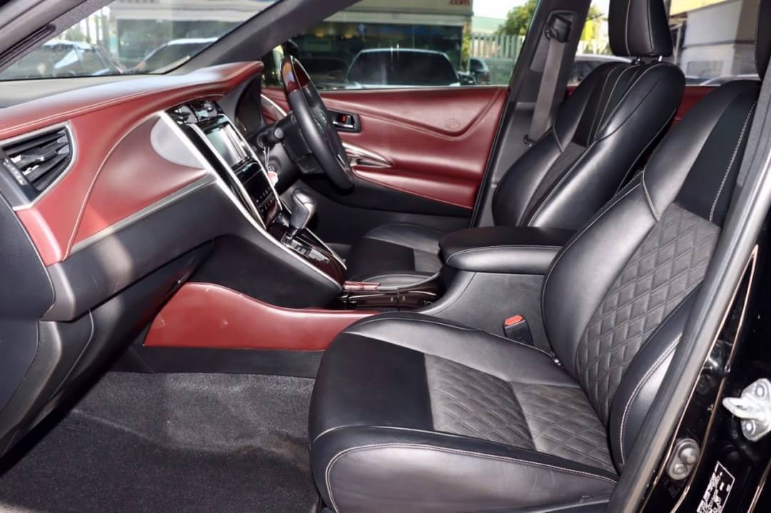TOYOTA HARRIER 2.5 HYBRID ปี 2014
