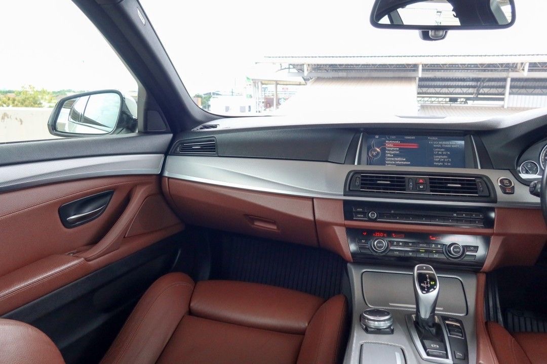 BMW 528i M Sport Lci ปี 2015