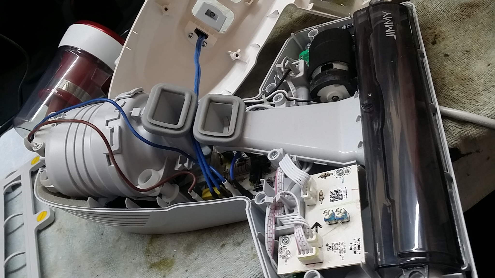 ซ่อมเครื่องดูดไรฝุ่น ยี่ห้อ JIMMY รุ่น JV11 อาการแปลงกวาดฝุ่นไม่หมุน