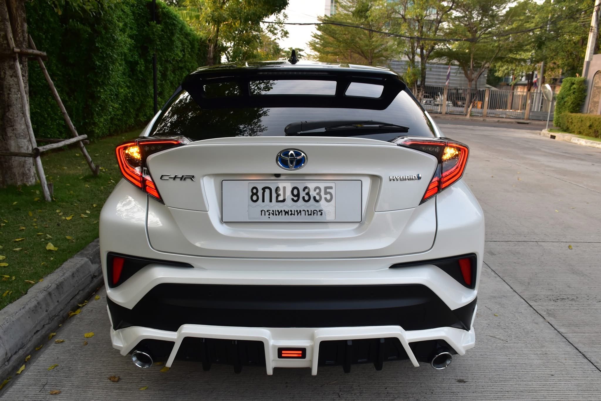 TOYOTA CHR 1.8 HYBIRD ปี2019