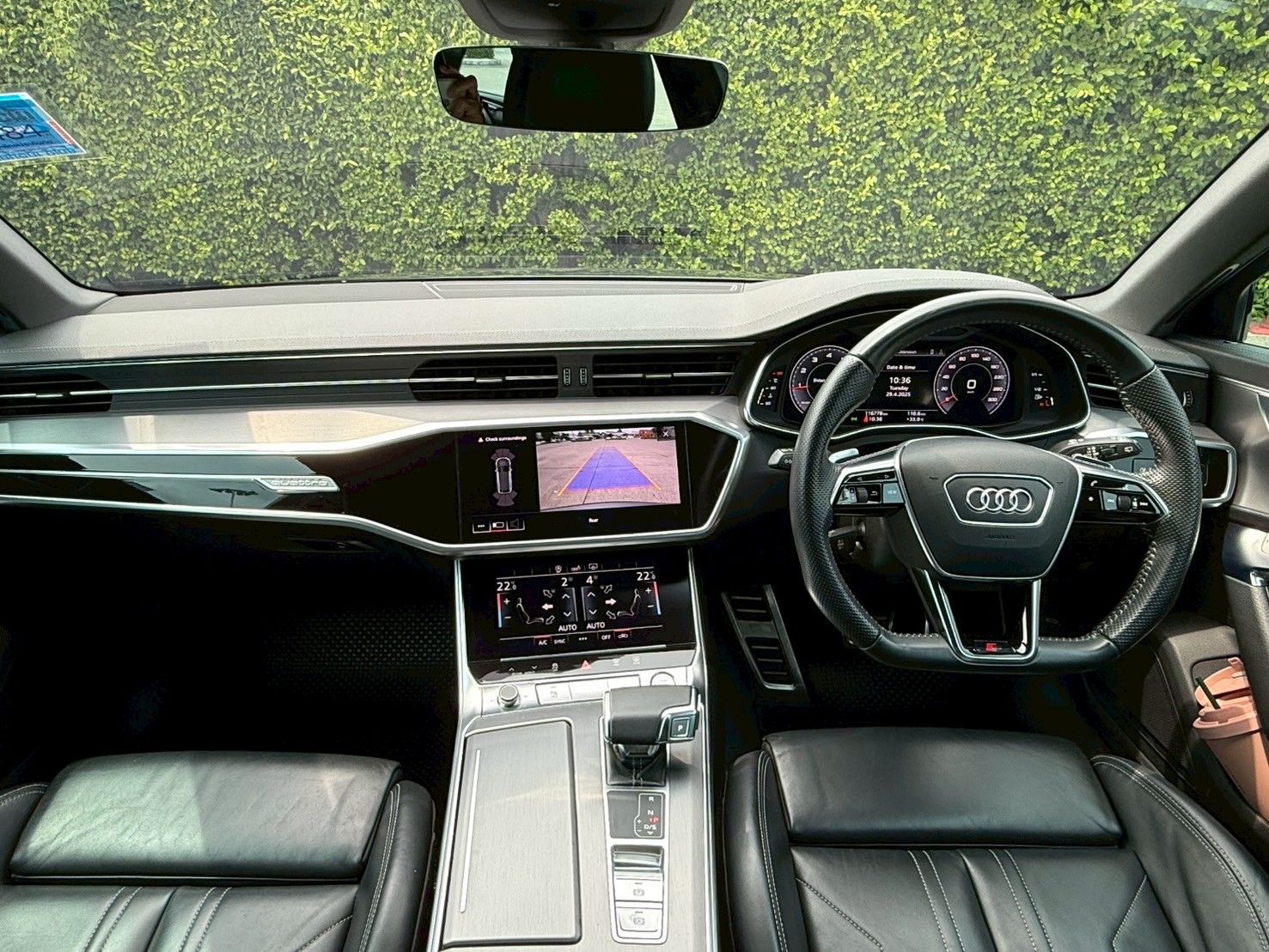 Audi A6 Avant 45 TFSI S-line Black Edition ปี 2020 สีเทา