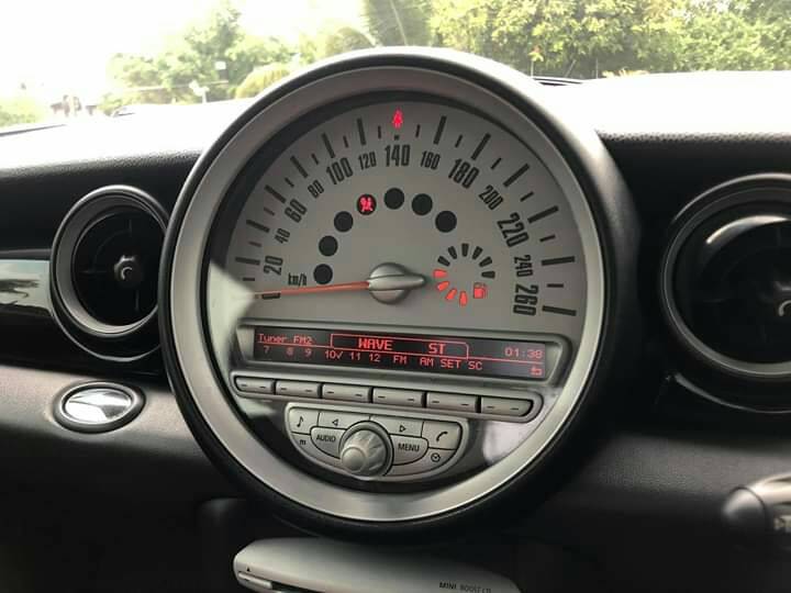 Mini Cooper RHD ปี 2010