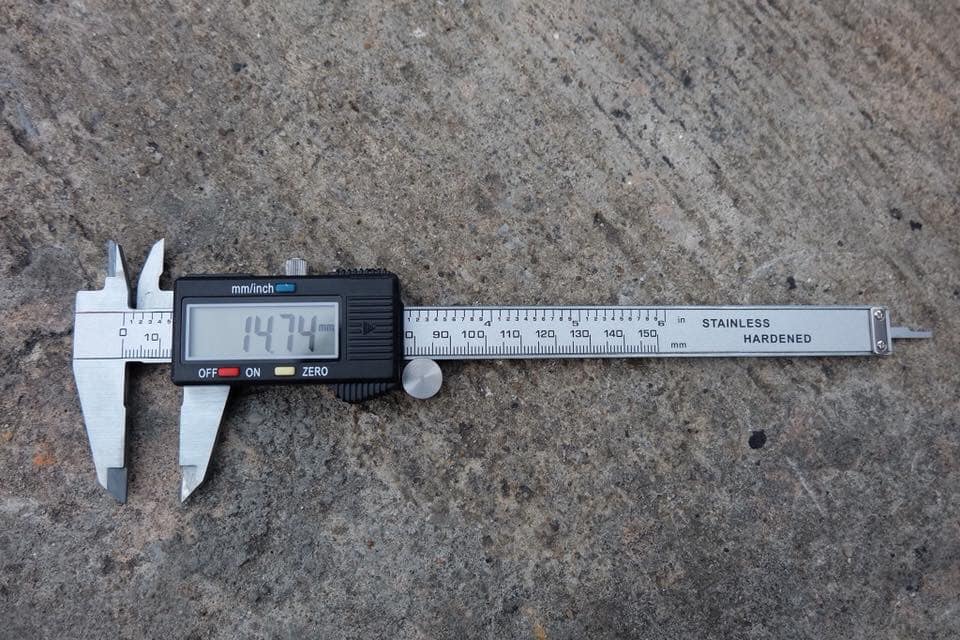 เวอร์เนียดิจิตอล 6" ด้ามสแตนเลส