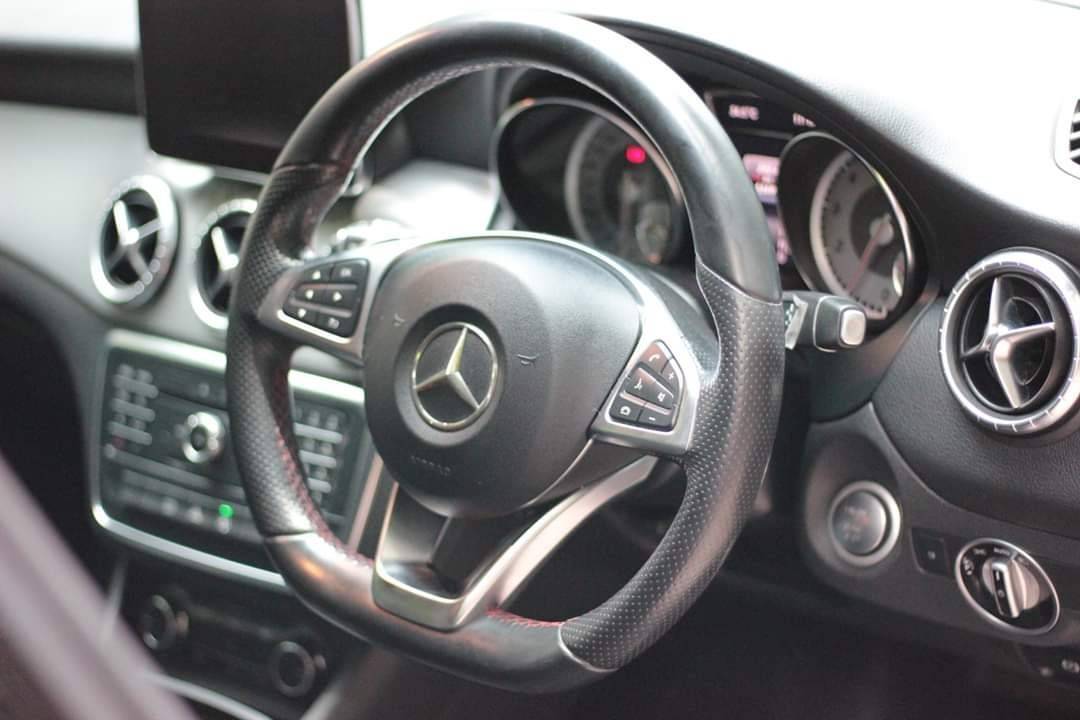 Mercedes-Benz CLA250 shooting brake AMG ปี 2015