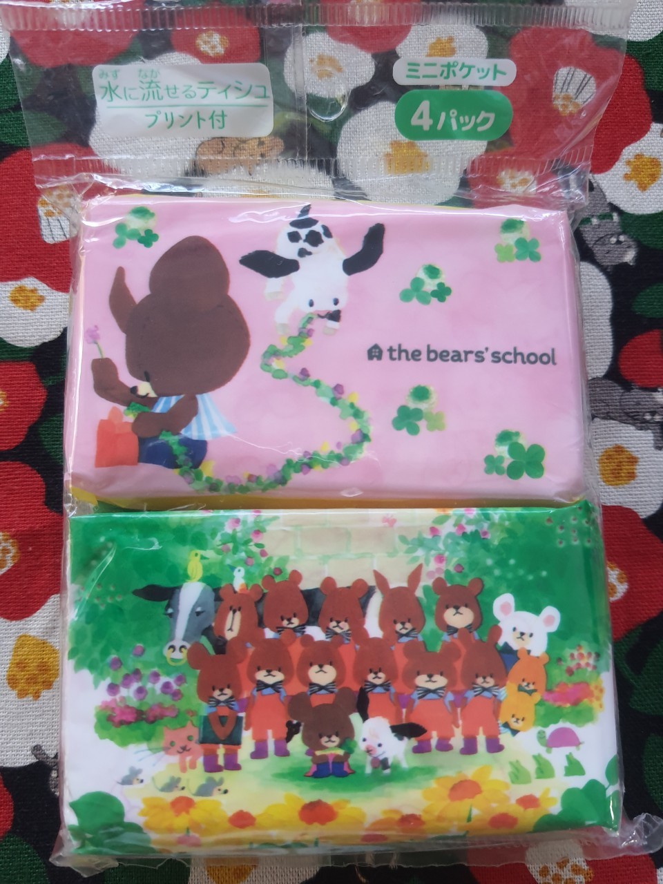 Printed Tissues ทิชชู่พกพา The bear's school MADE IN JAPAN ของแท้จากญี่ปุ่น 1 แพ๊ค มี 4 ซองค่ะ