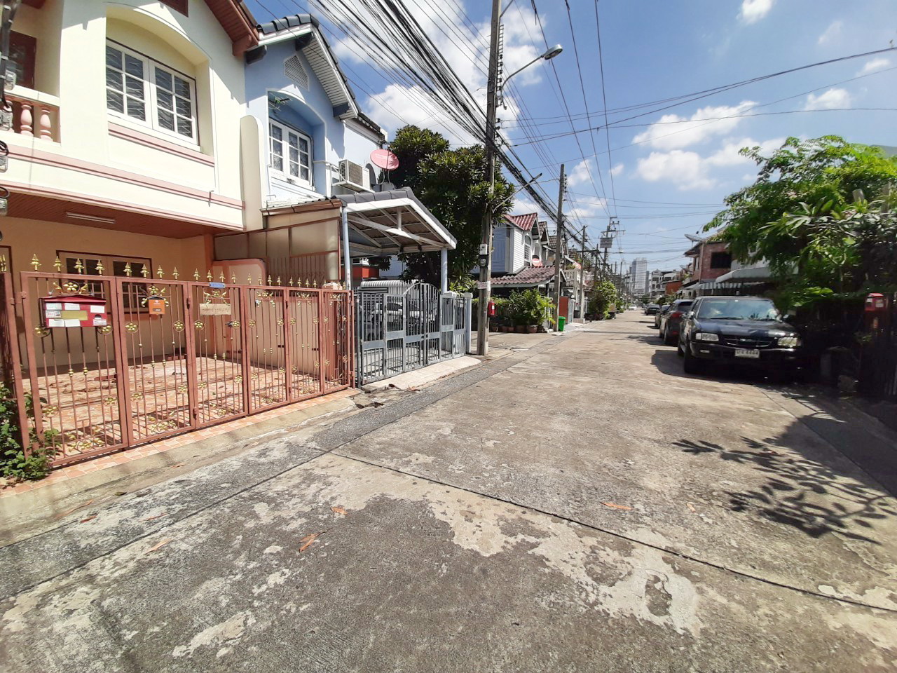 บ้านให้เช่า ทำเลดี ติดถนนแจ้งวัฒนะ