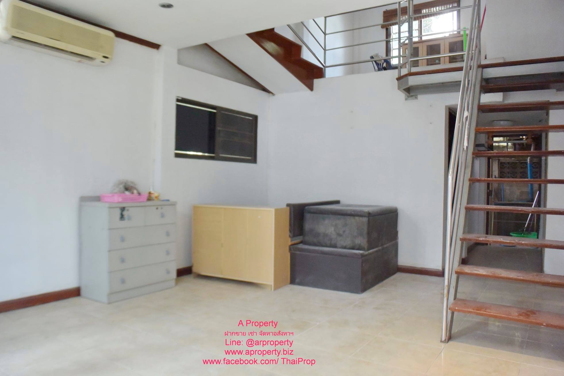 บ้านแฝดติดกัน 2 หลังติดกัน ซอยข้าง Central แจ้งวัฒนะ