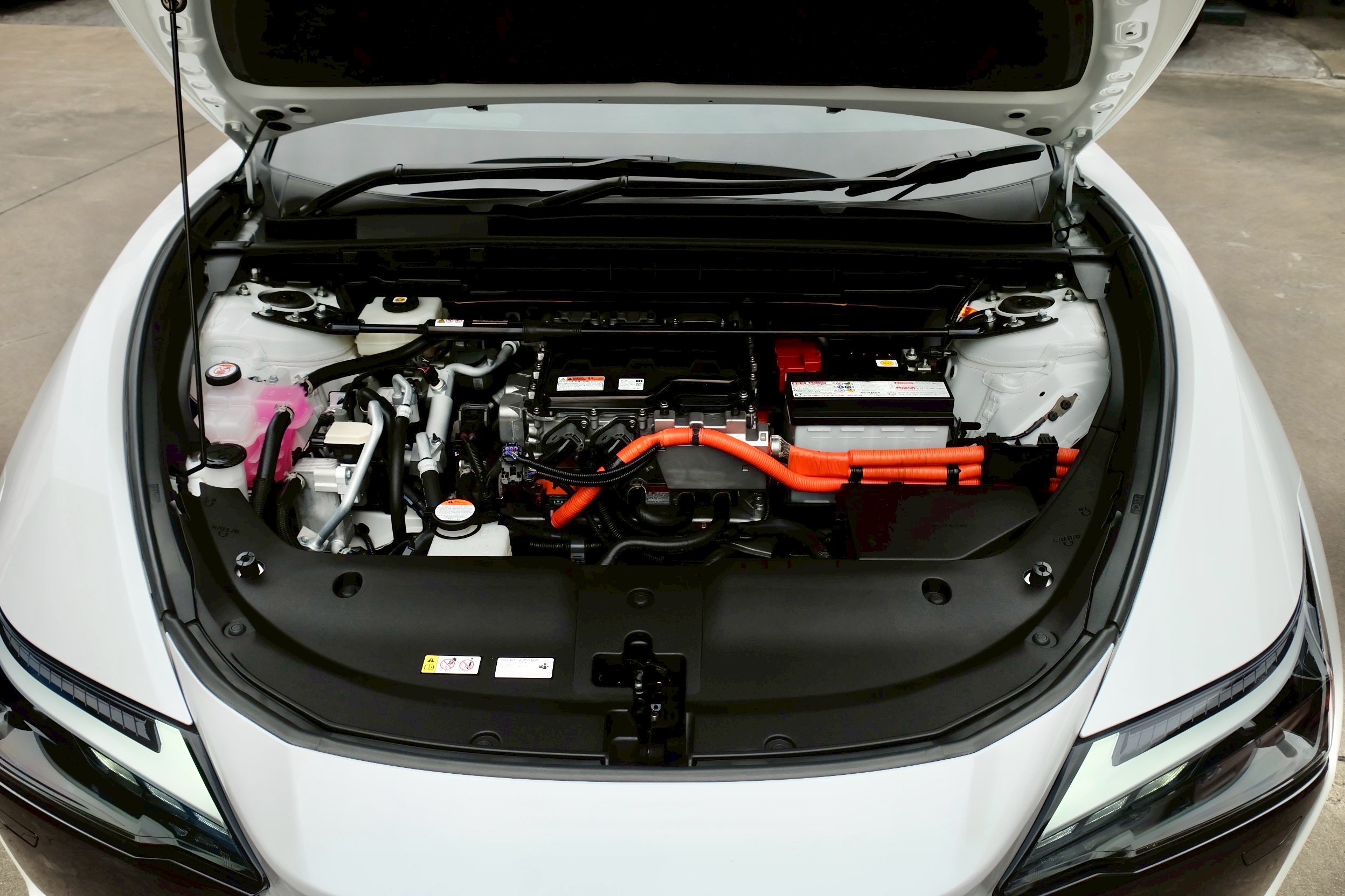 Lexus RZ450e Premium ปี 2024