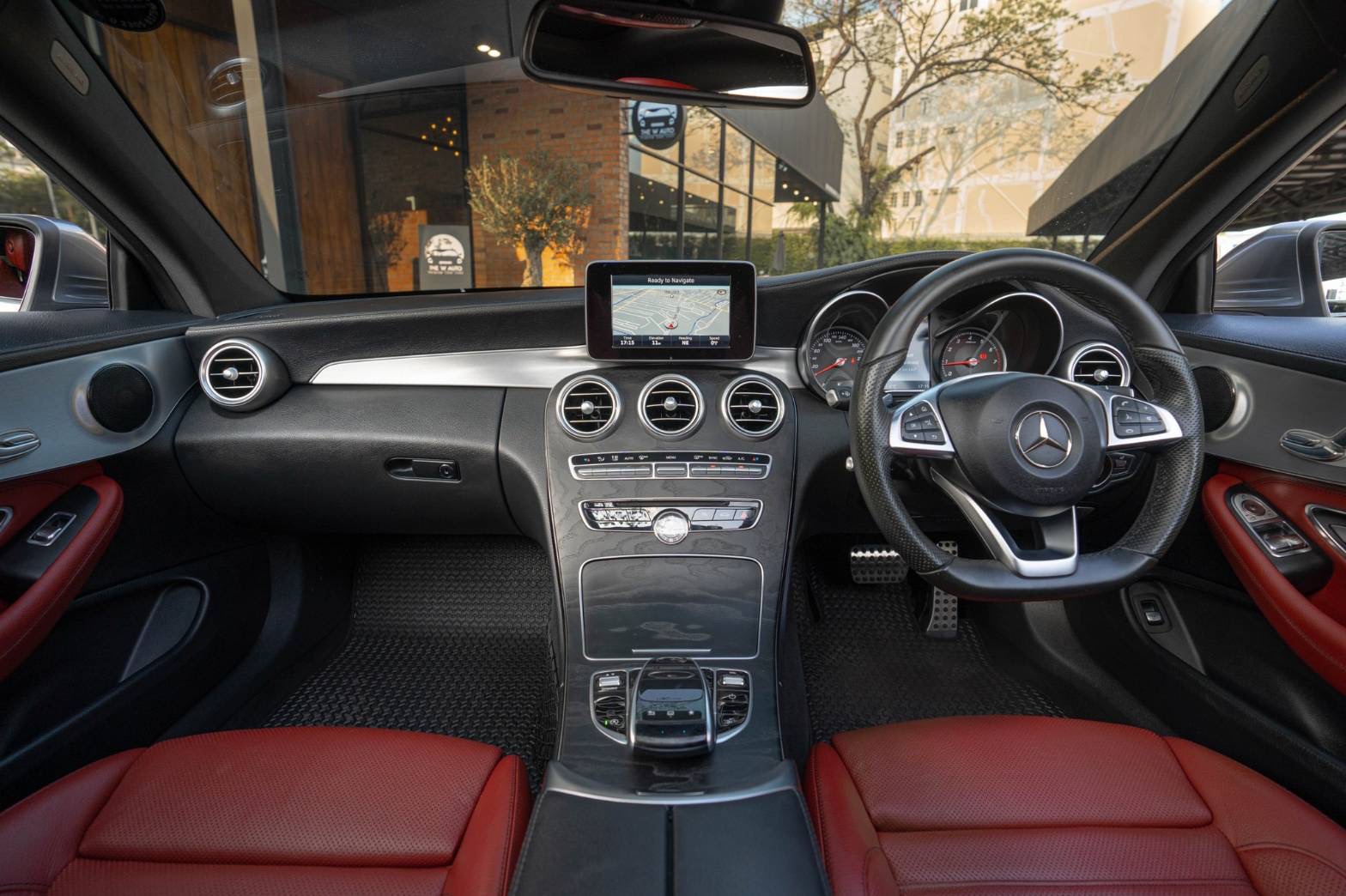 Mercedes Benz C250 Coupe AMG Dynamic สีเทา ปี 2017