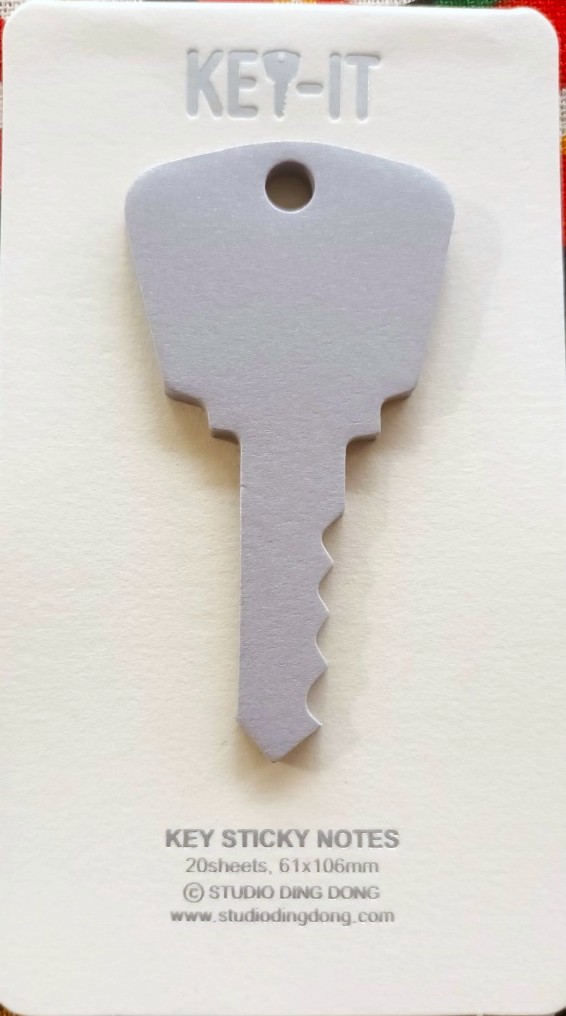 The Key Sticky Note กระดาษโน้ต แบบมีกาว น่ารัก จากญี่ปุ่น กุญแจ และแม่กุญแจ Key-it Lock-it Size : 6 cm สีเทา