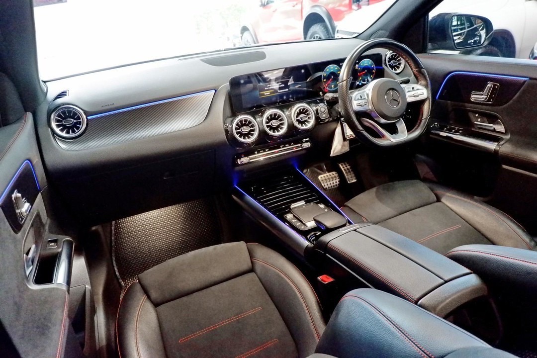 Mercedes Benz GLA 200 AMG Dynamic ปี 2021