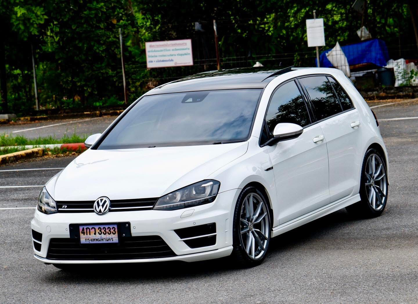 Volkswagen Golf R MK7 2.0 TSI DSG Hatch 5Doors ปี 2015