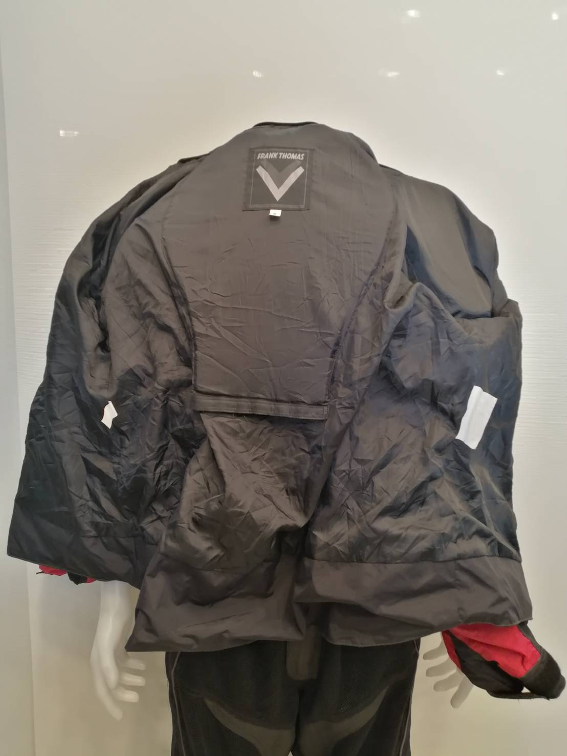 เสื้อขี่มอเตอร์ไซด์( มือสอง) RCT 428 อก 52" ยาว 30" **ยี่ห้อ FRANK THOMAS **