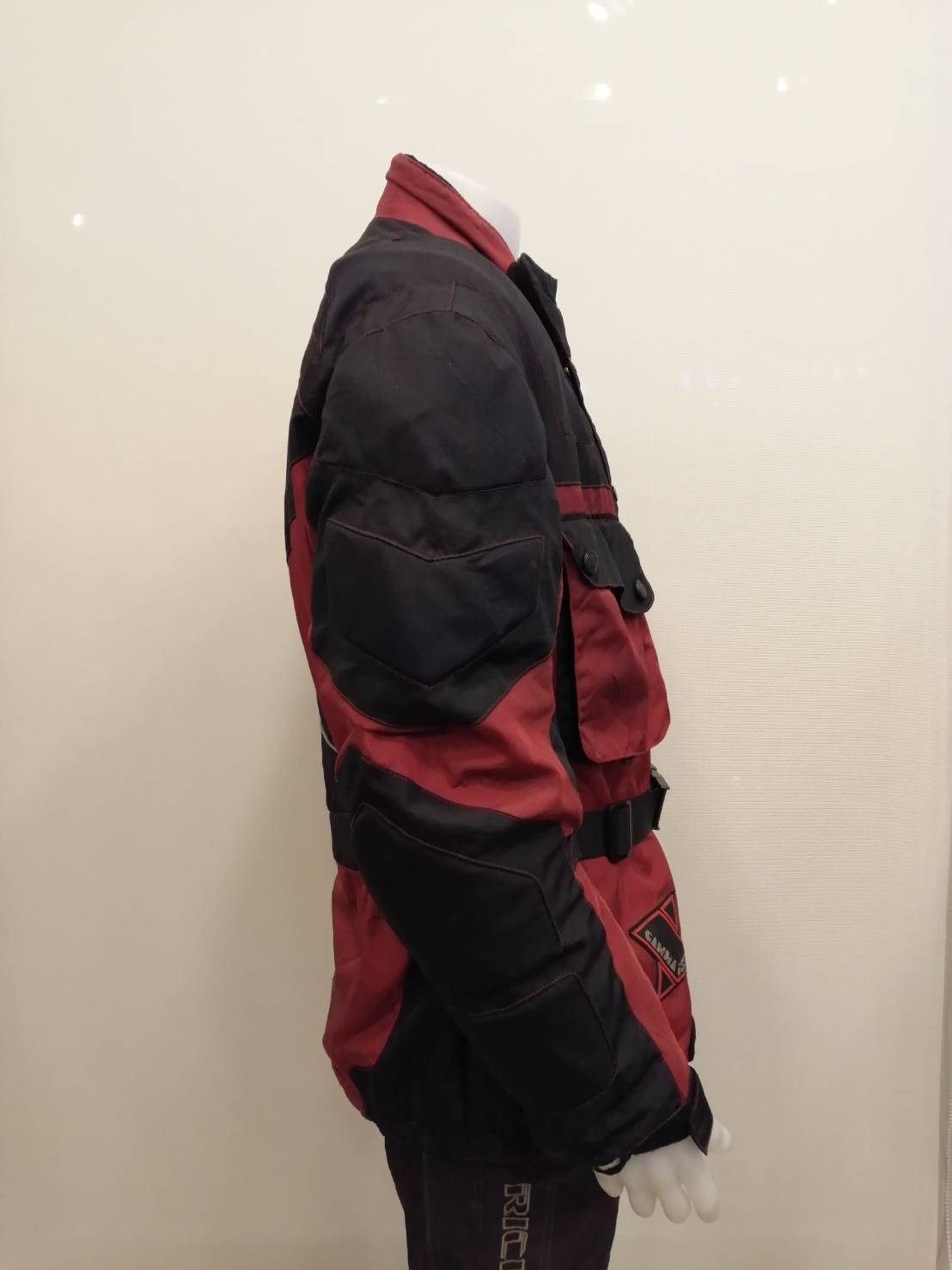 เสื้อขี่มอเตอร์ไซด์( มือสอง) RCT 208 ขนาด : อก 54" ยาว 31" **ยี่ห้อ IXS**