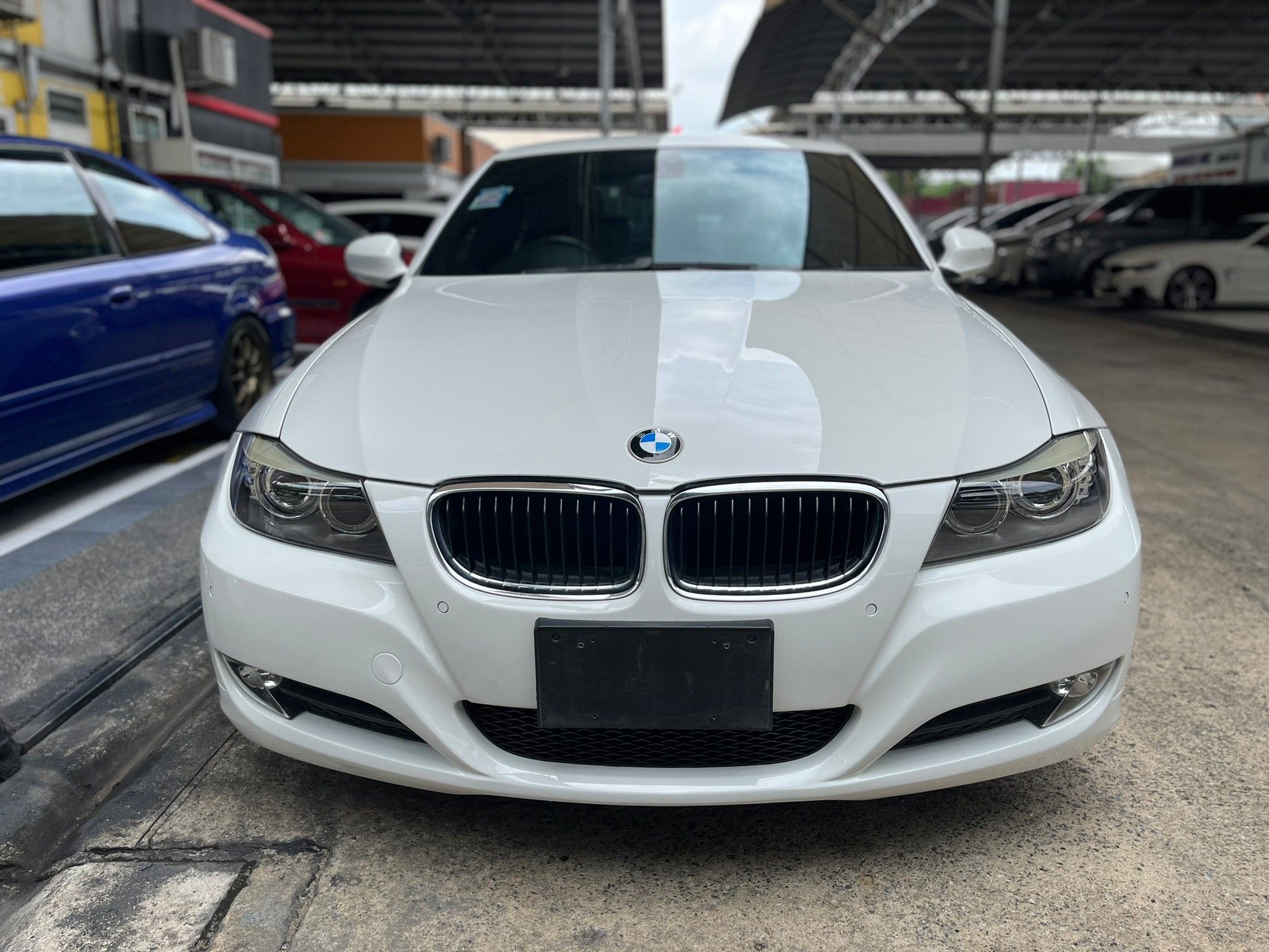 BMW 320D SE LCI E90 ปี 2009